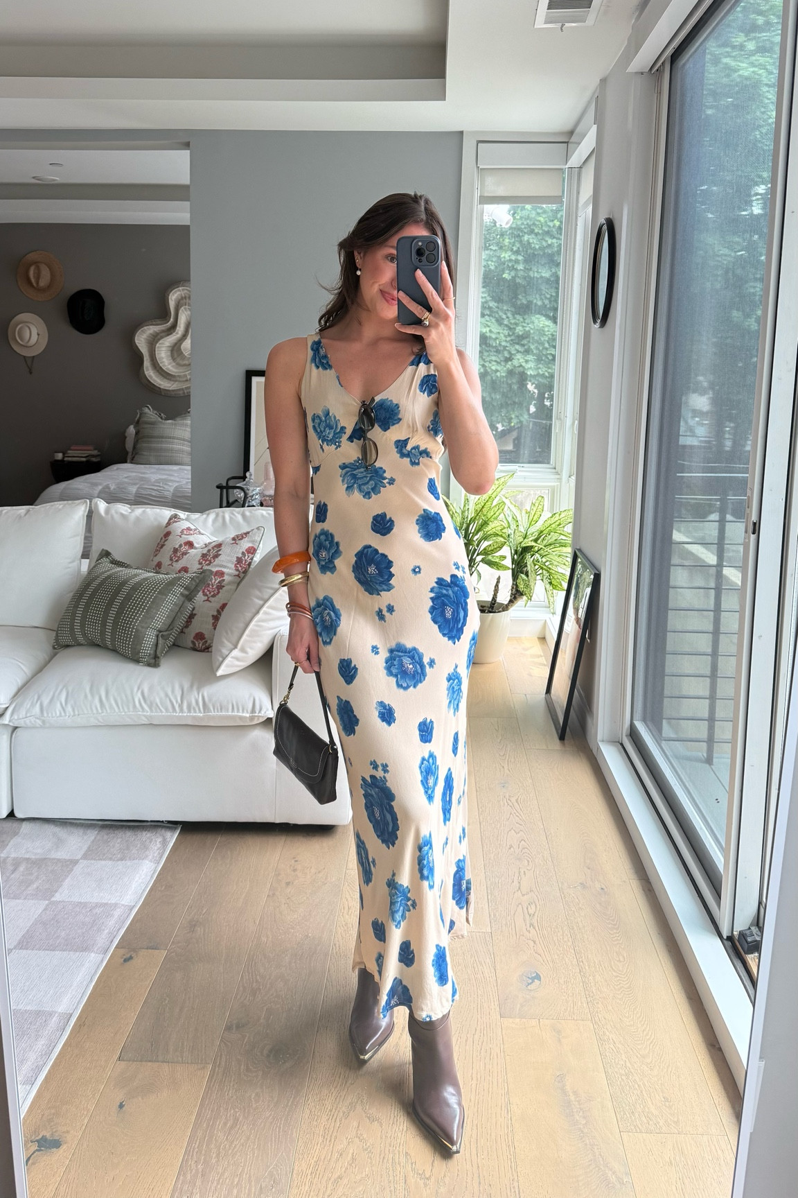 saturday fit for brunch! dress is vintage but linking similar styles 💙

#LTKdayinmylife #LTKootd #LTKgrwm