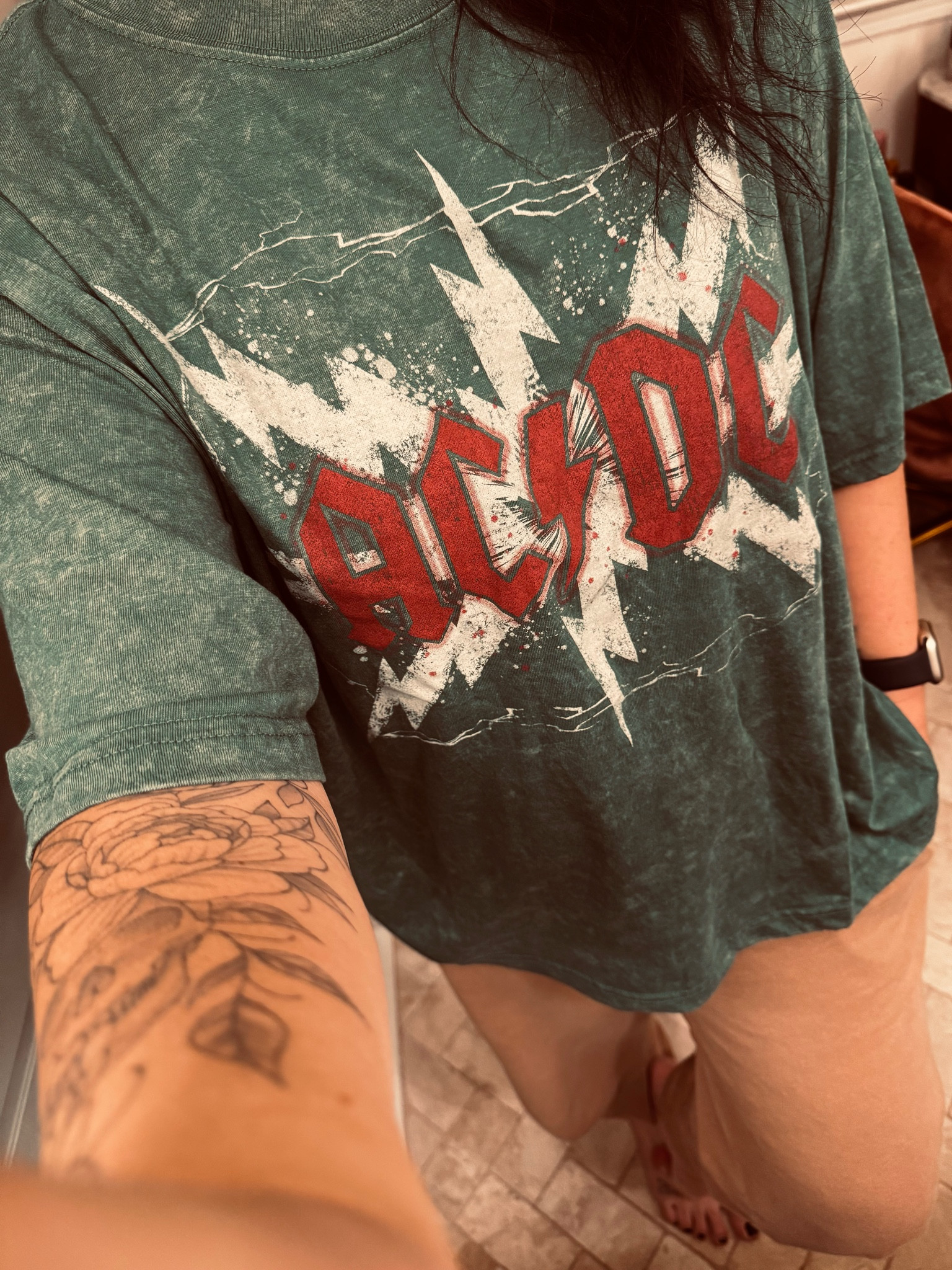 AC/DC band tees 

#LTKMidsize #LTKStyleTip #LTKPlusSize