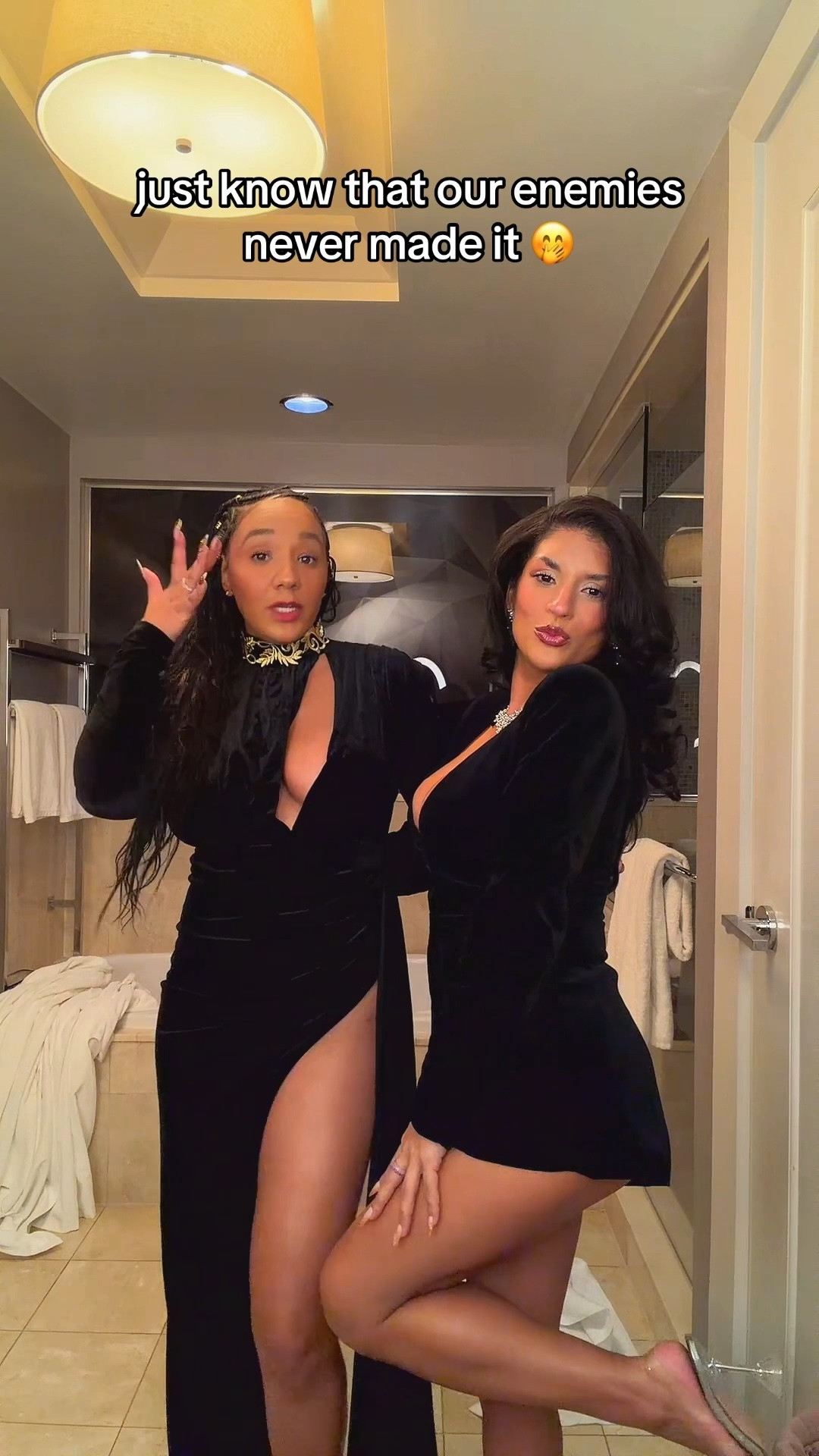 WHEN IN VEGAS 📸💃🏻✨ #vegas #gala #concert #velvet #wedding 

#LTKFindsUnder100 #LTKgrwm #LTKHoliday