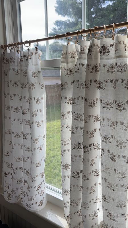 DIY stenciled cafe curtain. This DIY elevated these simple curtains! Mix any latex paint with fabric painting medium and paint on your stencil onto the fabric! Curtain clips and tension rod Rub n Buffed in the color Antique Gold #diy #windowtreatments #cafecurtain #rubnbuff

#LTKhome