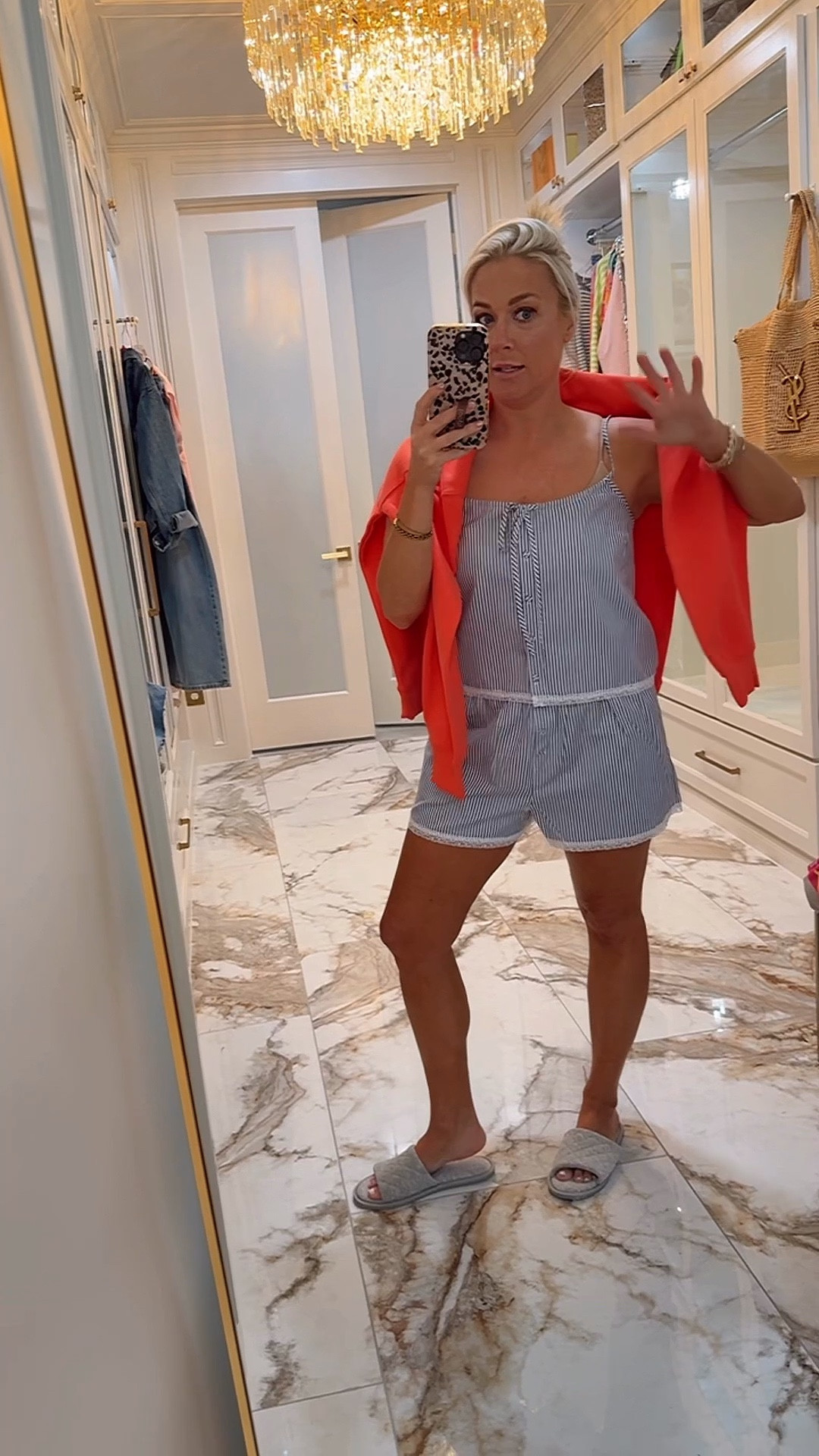 How cute are these jammies / size medium 