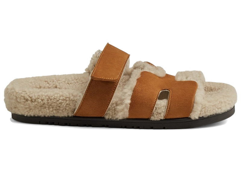 Hermes Chypre Sandal Shearling (Women's) Sneakers in Natural/Écru | StockX