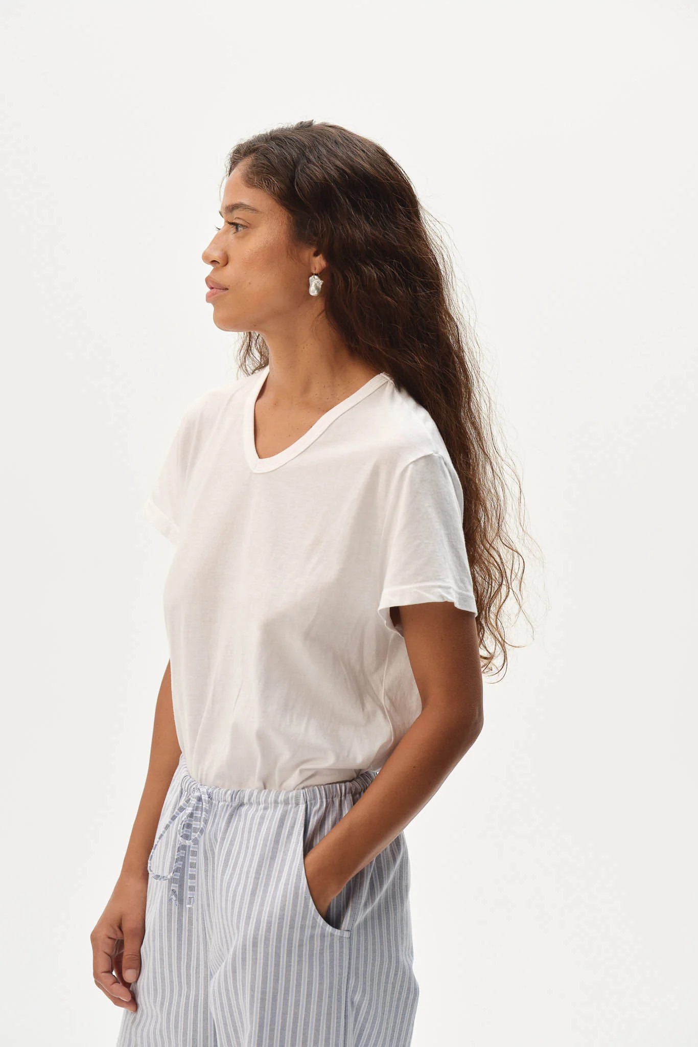 The Jersey V-Neck Tee | DONNI.