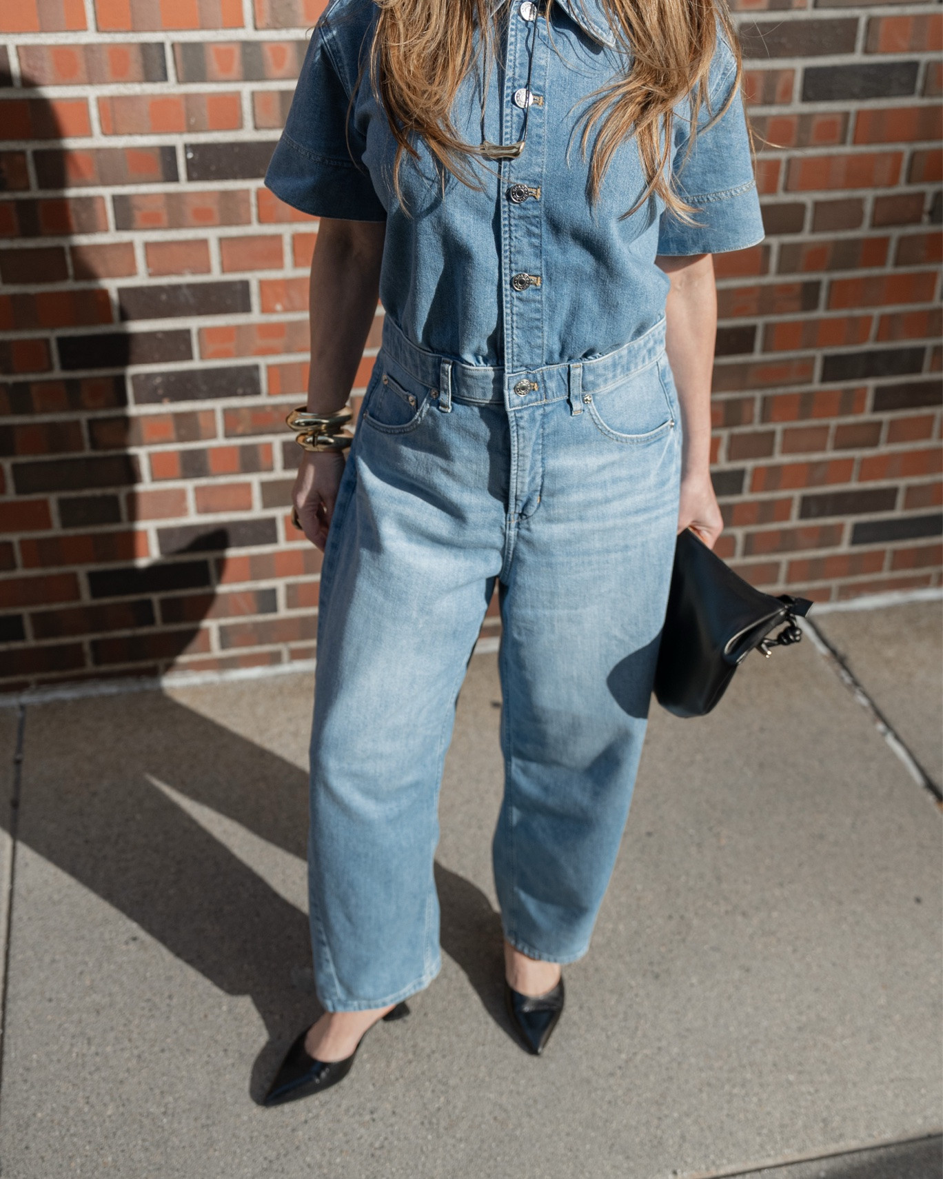WHEN I DON’T KNOW WHAT TO WEAR 😌 Some pieces earn their place in your closet because you keep reaching for them. This jumpsuit is one of those pieces. Comfortable enough for everyday wear, polished enough to look intentional, and it takes all the guesswork out of getting dressed.
The kind of outfit that does all the work for you! 🙌🏼

Everything linked here 🩵

#LTKFind
#LTKStyleTip
#SpanxStyle
#DenimJumpsuit
#OnePieceOutfit
#EverydayStyle
#WardrobeStaples
#EffortlessStyle

#LTKootd #LTKPetite #LTKOver40