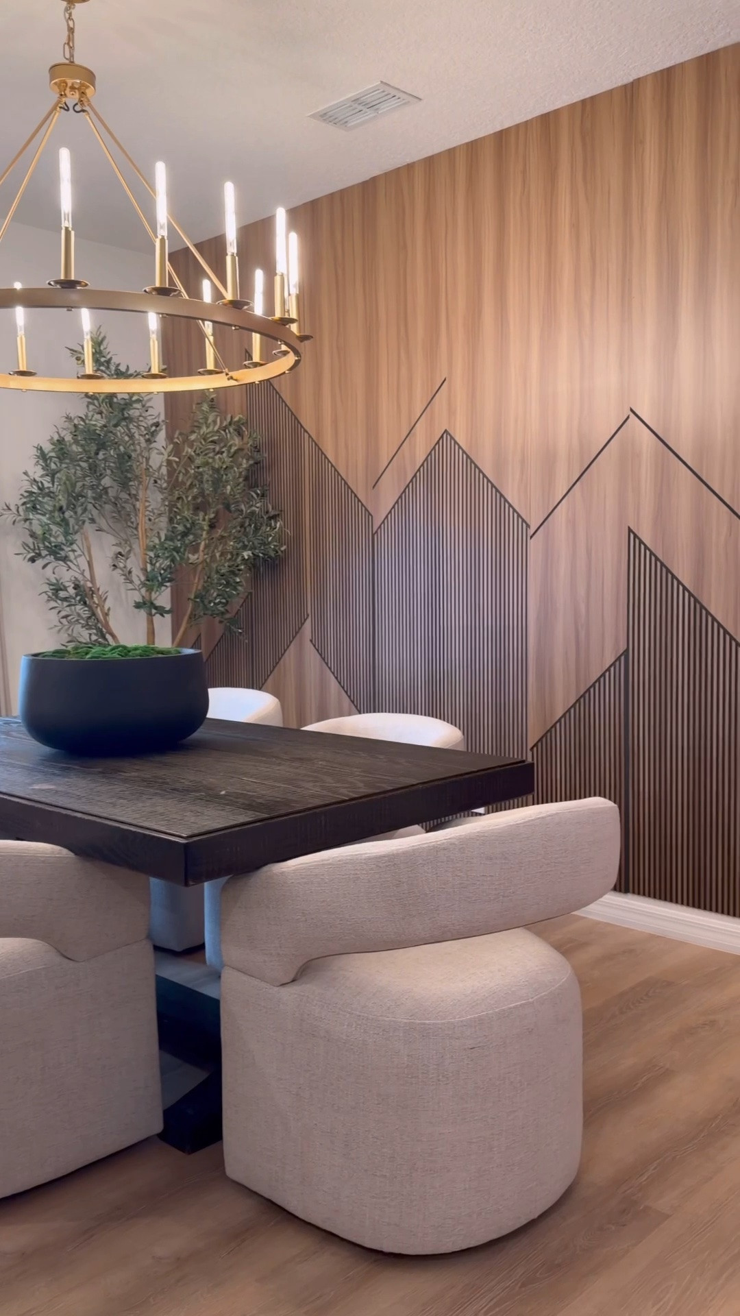 Bold and beautiful accent wall DIY! 🫶😍







Home decor| Modern home | Dining room decor | Dining chairs | Wall art | DIY home projects | pee and stick wall art | accent wall diy | wood panels

#LTKHome