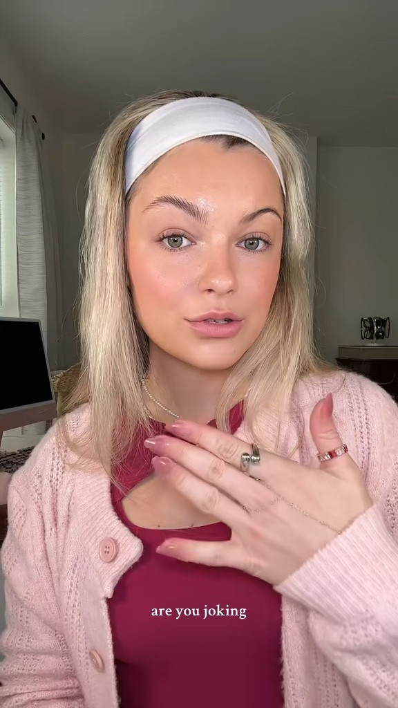 One of my favorite makeup hacks ever 


(Makeup tips, tutorial, routine, makeup, eyebrows)

#LTKWatchNow #LTKBeauty #LTKStyleTip