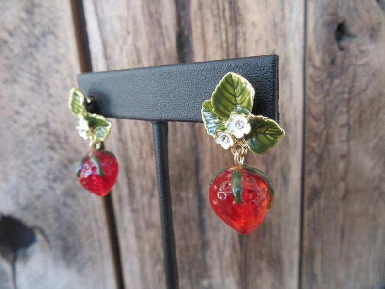 90s Cottagecore Strawberry Earrings | Berry Resin Enamel Leaf Green and Gold Tone Dangle Earrings | Etsy (US)
