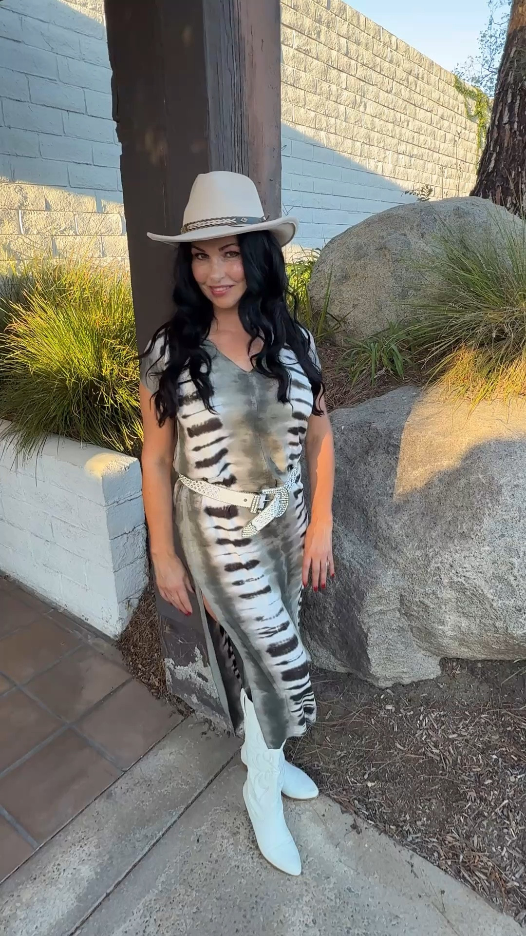 The Perfect Spring Dress! 🌟

I love the quality of this hand tie-dyed long dress from River + Sky. This maxi dress is so soft and comfortable yet looks super fashionable. 

It’s a perfect Spring outfit for the upcoming music festival season. 🤠

#RiverAndSky #HandDyed #SunWashedSpring #countryconcertoutfits #LTKspring #LTKspringtrends

#LTKootd #LTKFestival