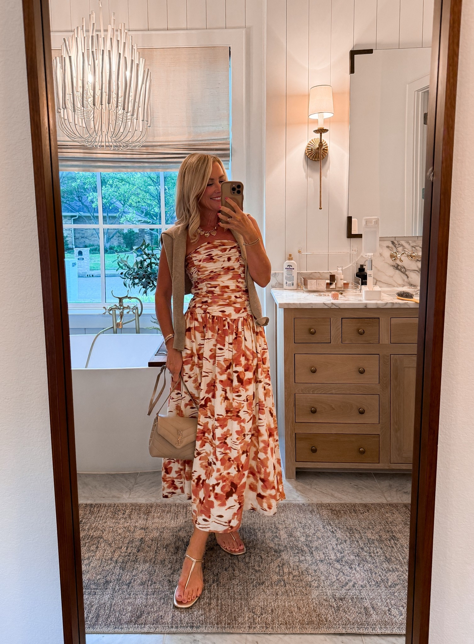 OOTN / wearing xs in the dress 

#LTKOver40 #LTKFindsUnder100 #LTKSaleAlert