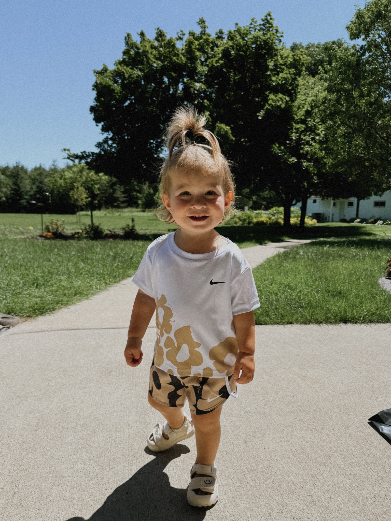 neutral florals 🤝🏼 comfy activewear = ✔️

#LTKBaby #LTKSummerSales #LTKActive