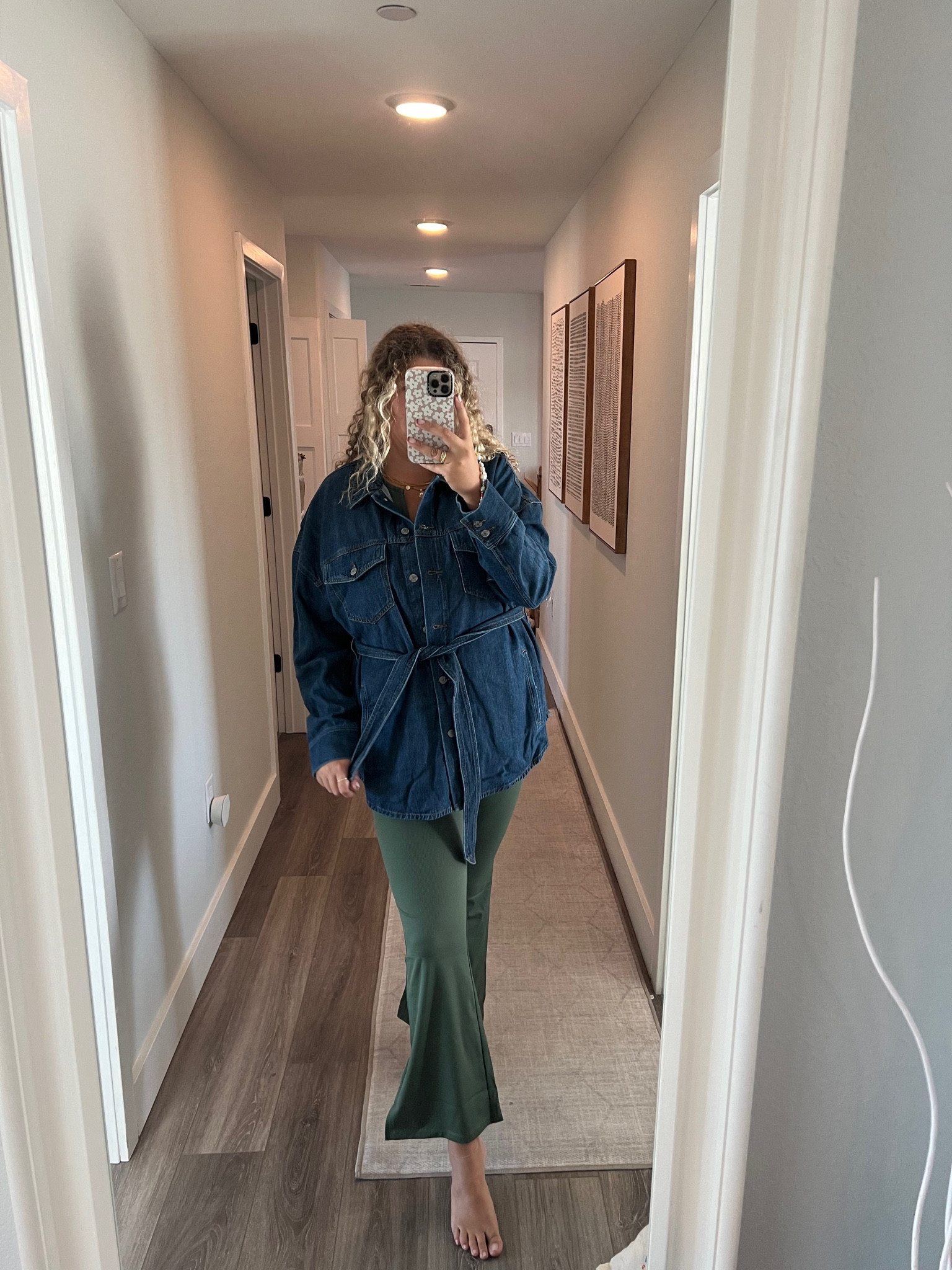 Loft denim tie waste jacket, Lou Grey split hem flare leggings, fall outfit, midsize outfit, casual outfit 

#LTKfindsunder100 #LTKmidsize #LTKstyletip