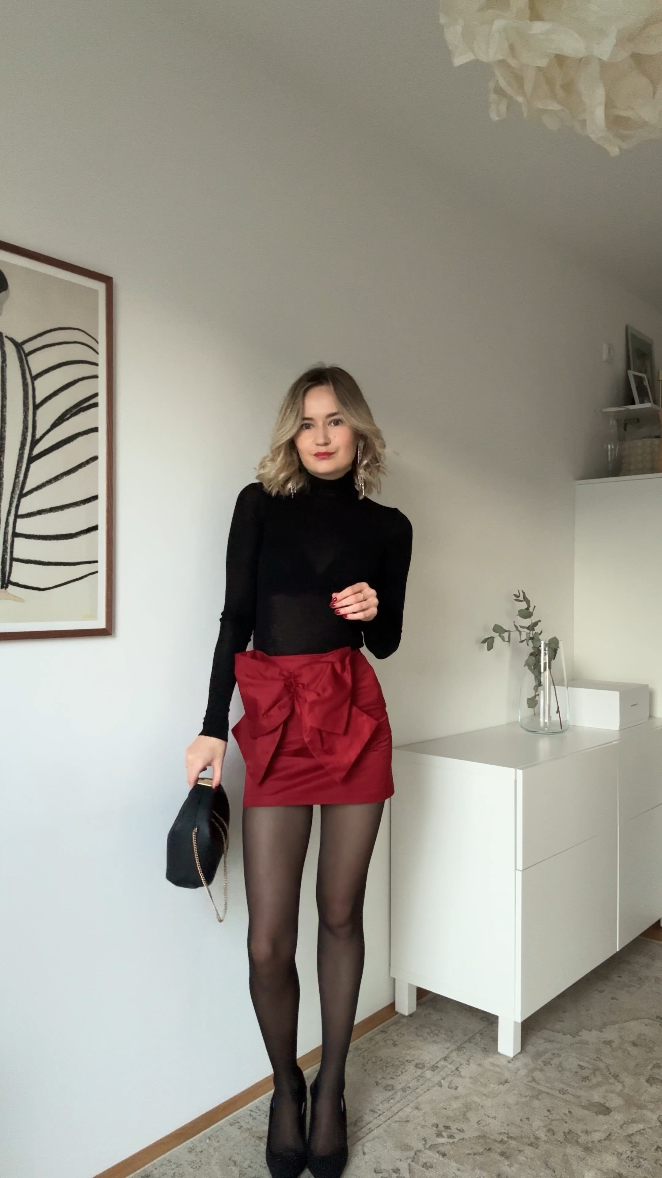 Christmas Day Attire? ✨♥️🥂
~ linked on my @shop.ltk 

 #ChristmasDayLook
 #ChristmasOutfit
 #HolidayLook
 #FestiveFashion
 #RedSkirt
 #BlackTop
 #Heels
 #Fashion
 #Style
 #InstagramReel
 #ChristmasRed
 #ClassicChristmas
 #ElegantLook
 #HolidayStyle
 #FestiveVibes
 #WinterFashion
 #RedAndBlack
 #PartyReady
 #ChristmasPartyLook
 #HolidayGlam
 #ChristmasGlam

#LTKdeutschland #LTKpartywear #LTKstyletip