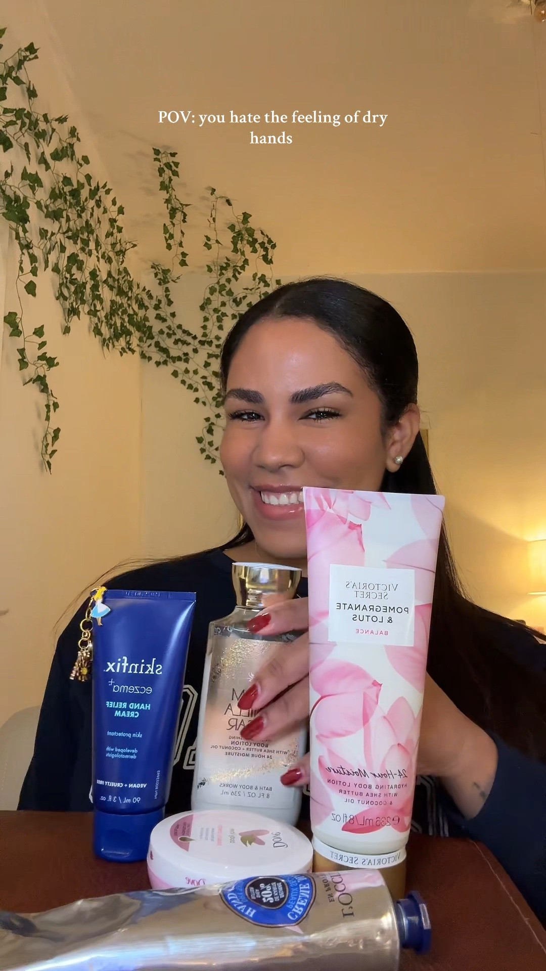 No ashy hands on sight! Specially this time of the year 👋🏽🧖‍♀️

#LTKHome #LTKBeauty #LTKTravel
