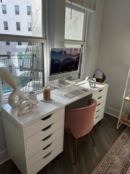 Desk decor/setup 



#LTKunder100 #LTKhome #LTKstyletip