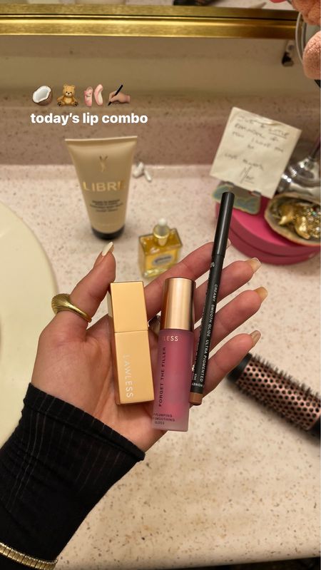 Pink nude lip combo 🥥🧸🩰✍🏽 lip combination, nude lip combo, plumping lip gloss 

#LTKbeauty