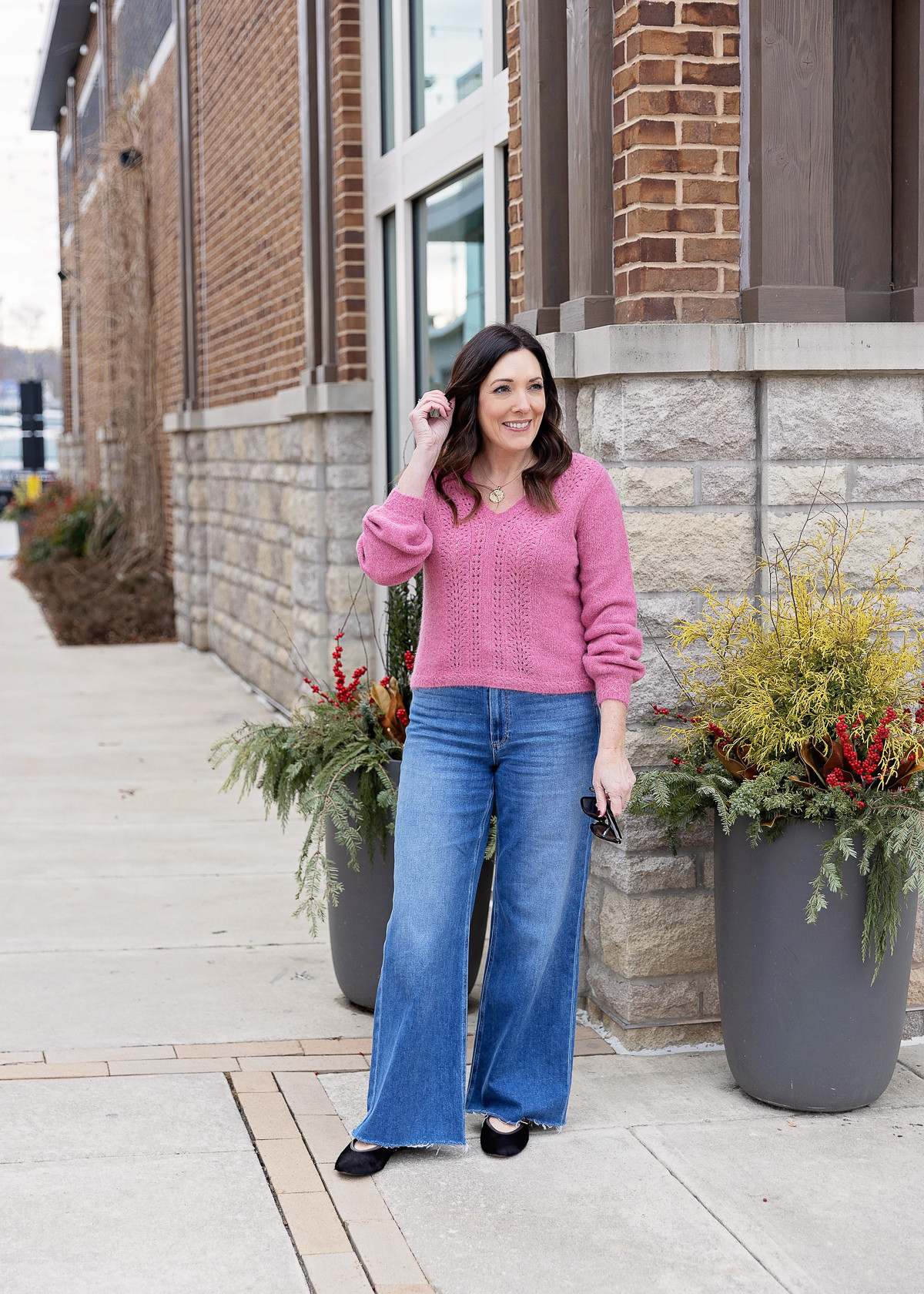 Wide-leg jeans + a textured sweater = an outfit that feels current and comfortable.

 

 #LTKSeasonal #LTKOver40