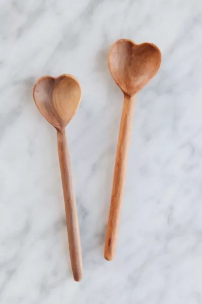 Connected Goods Wild Olive Wood Heart Spoon Set | Urban Outfitters (US and RoW)