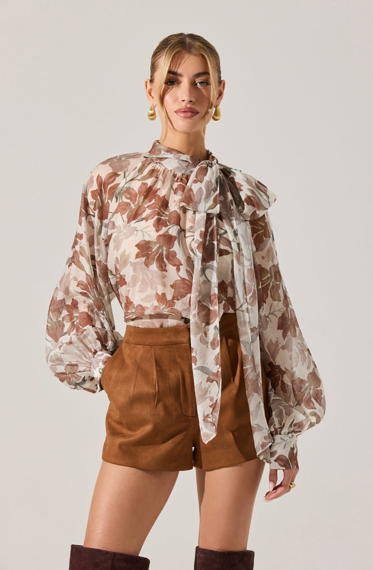 Cinthia Sheer Bow Tie Top - Brown white floral / S | ASTR The Label (US)