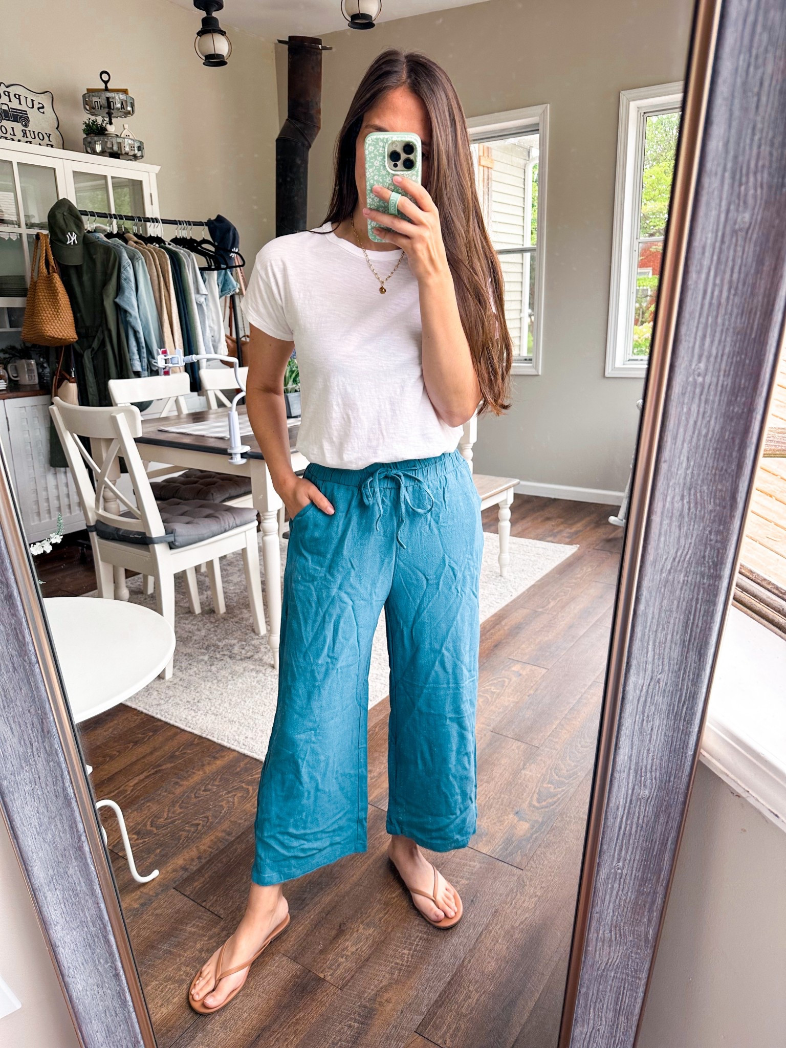 Amazon linen drawstring pants size small

#LTKFindsUnder100 #LTKFindsUnder50 #LTKStyleTip