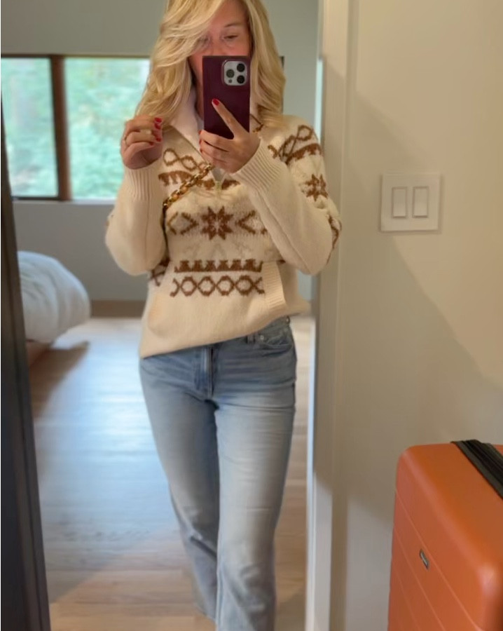 Back to winter cozy outfits. My sweater is almost sold out so linked a bunch of similar ones!

#LTKmomlife #LTKHoliday #LTKgrwm