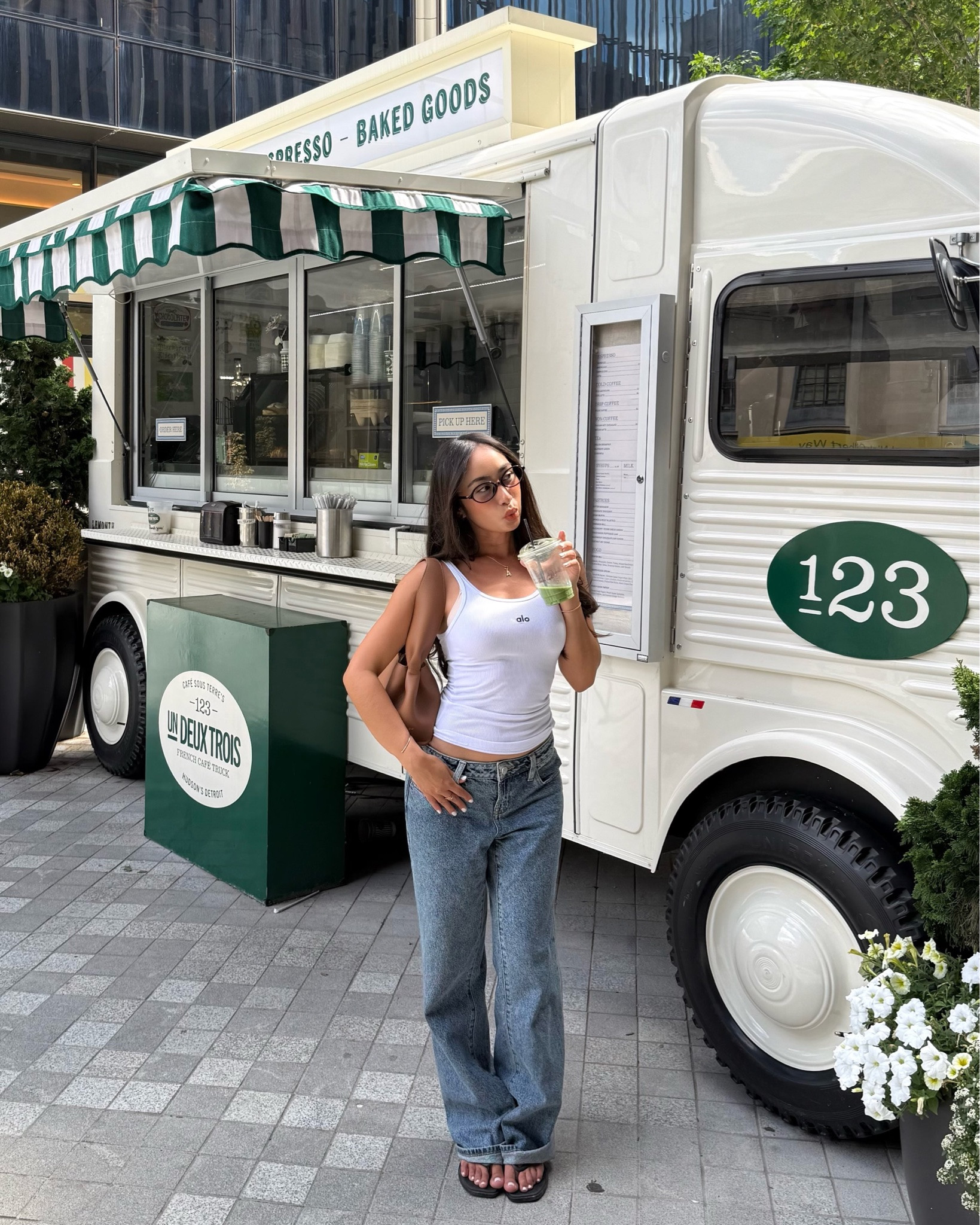 spent a few days in det🍦

#detroitmichigan #alo #pinterestphoto #pinterestoutfit #summeroutfitideas