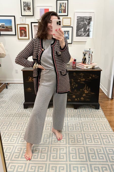 Actually LIVED in this washable cashmere set this weekend ❤️🙌🏻 Runs true- I’m wearing the “2” 