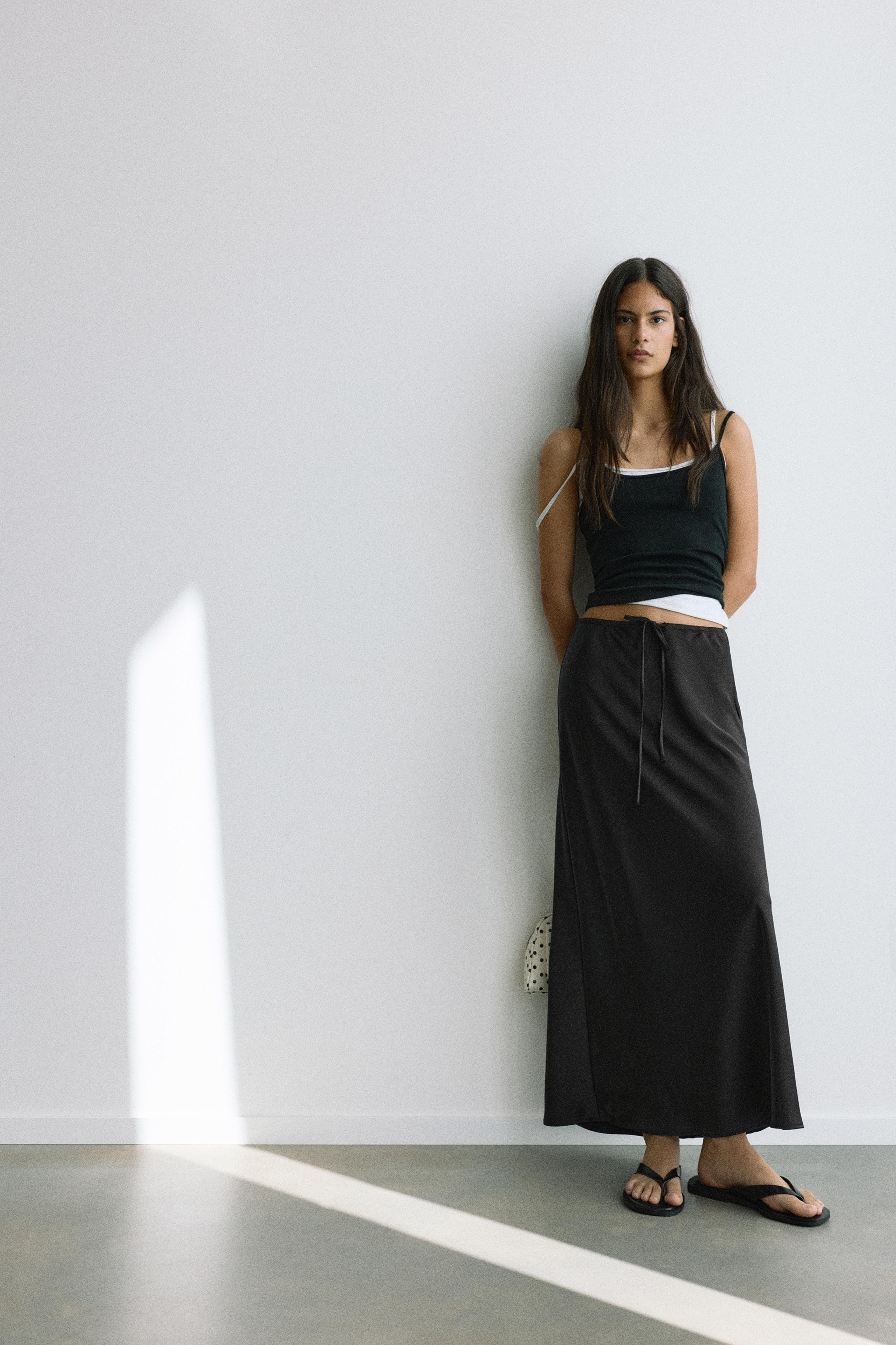 Satin midi skirt | Pull&Bear United Kingdom | PULL and BEAR UK