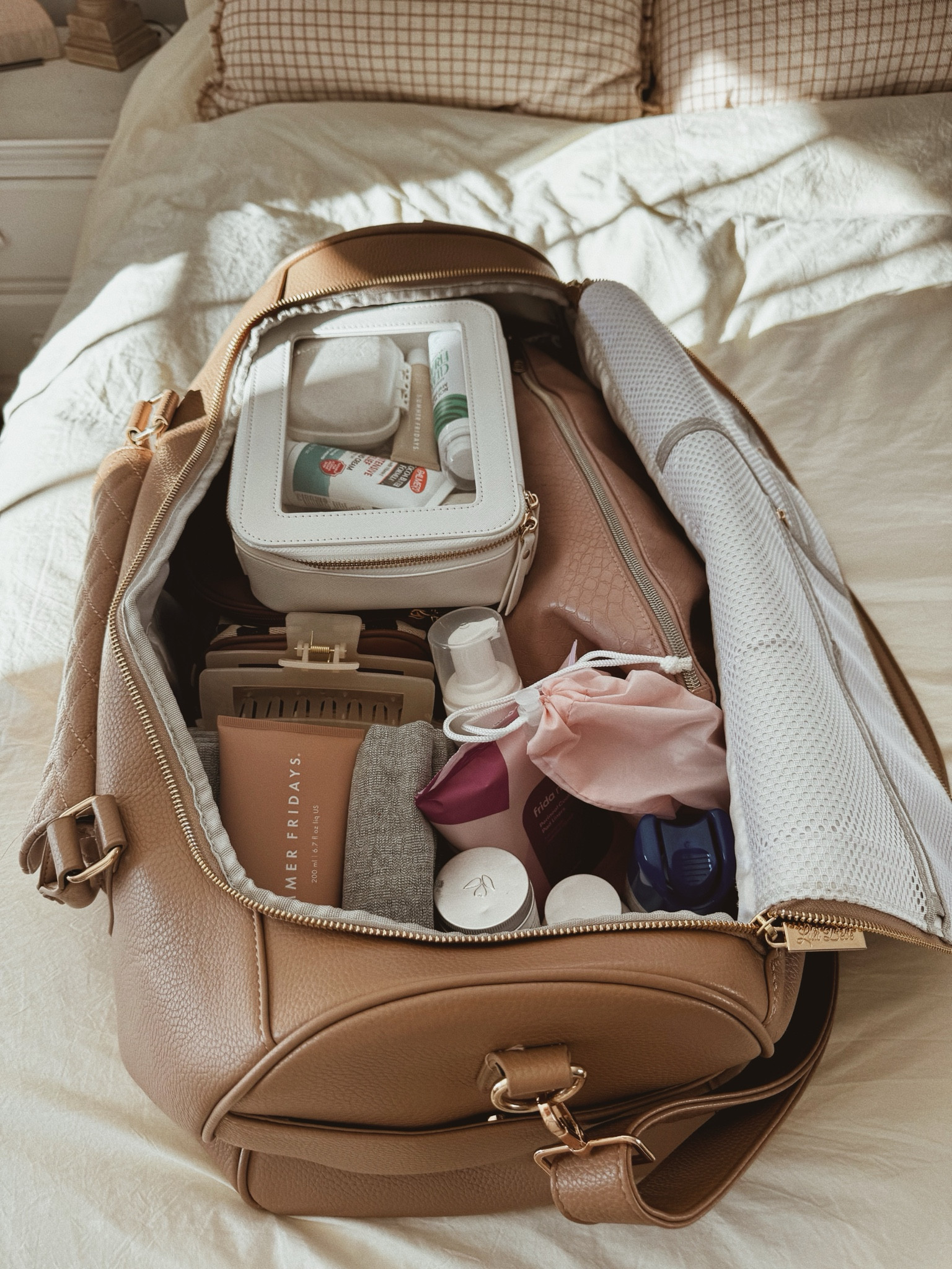 what’s in my hospital bag continued🫶🏼

#LTKTravel #LTKBaby #LTKBump