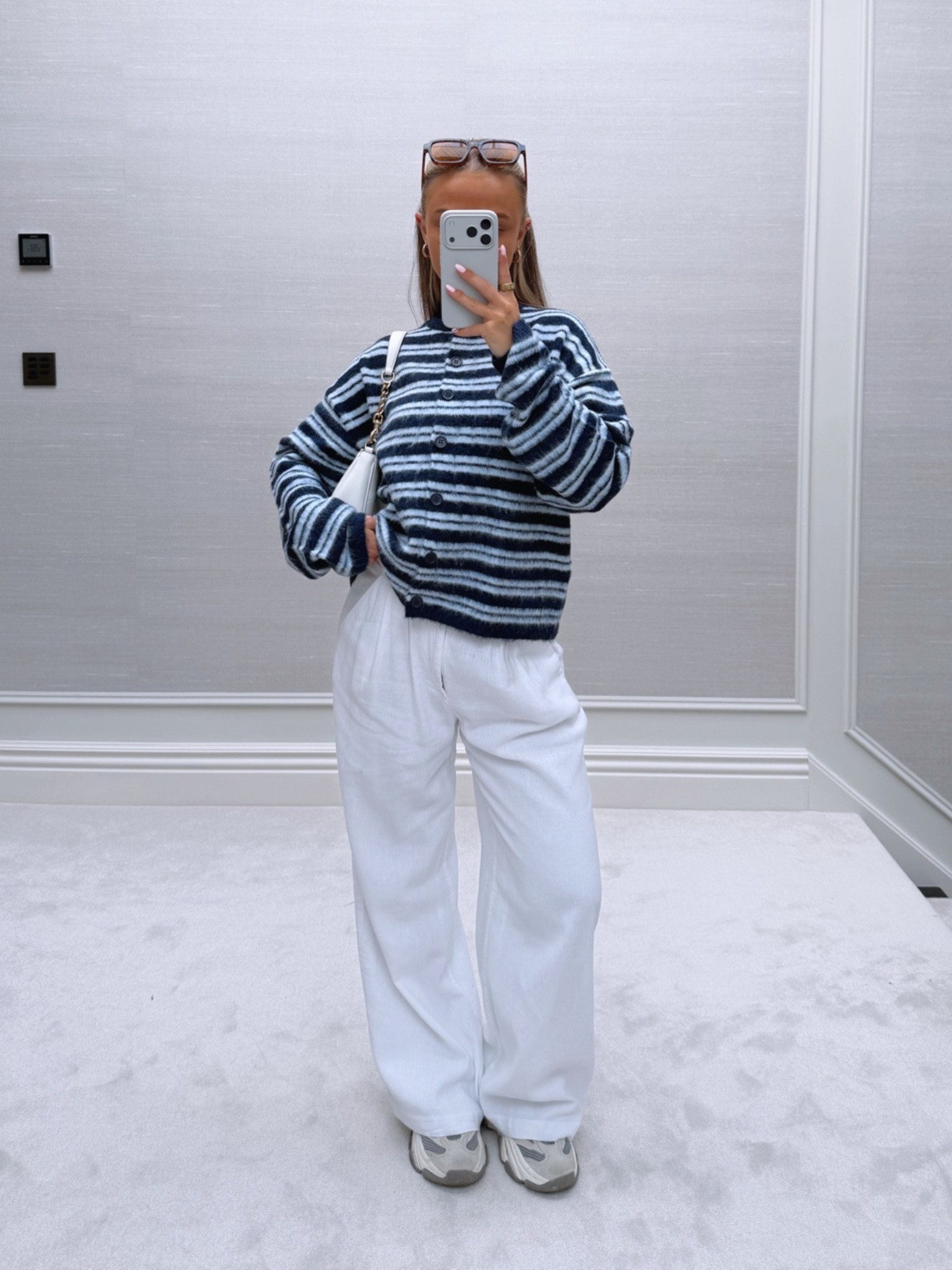 autumn outfit inspo 🍂

Pinterest style outfit ideas autumn winter TikTok casual easy basic neutral ootd petite white linen stripe striped cardi cardigan wide leg fall

#LTKuk #LTKautumn #LTKeurope