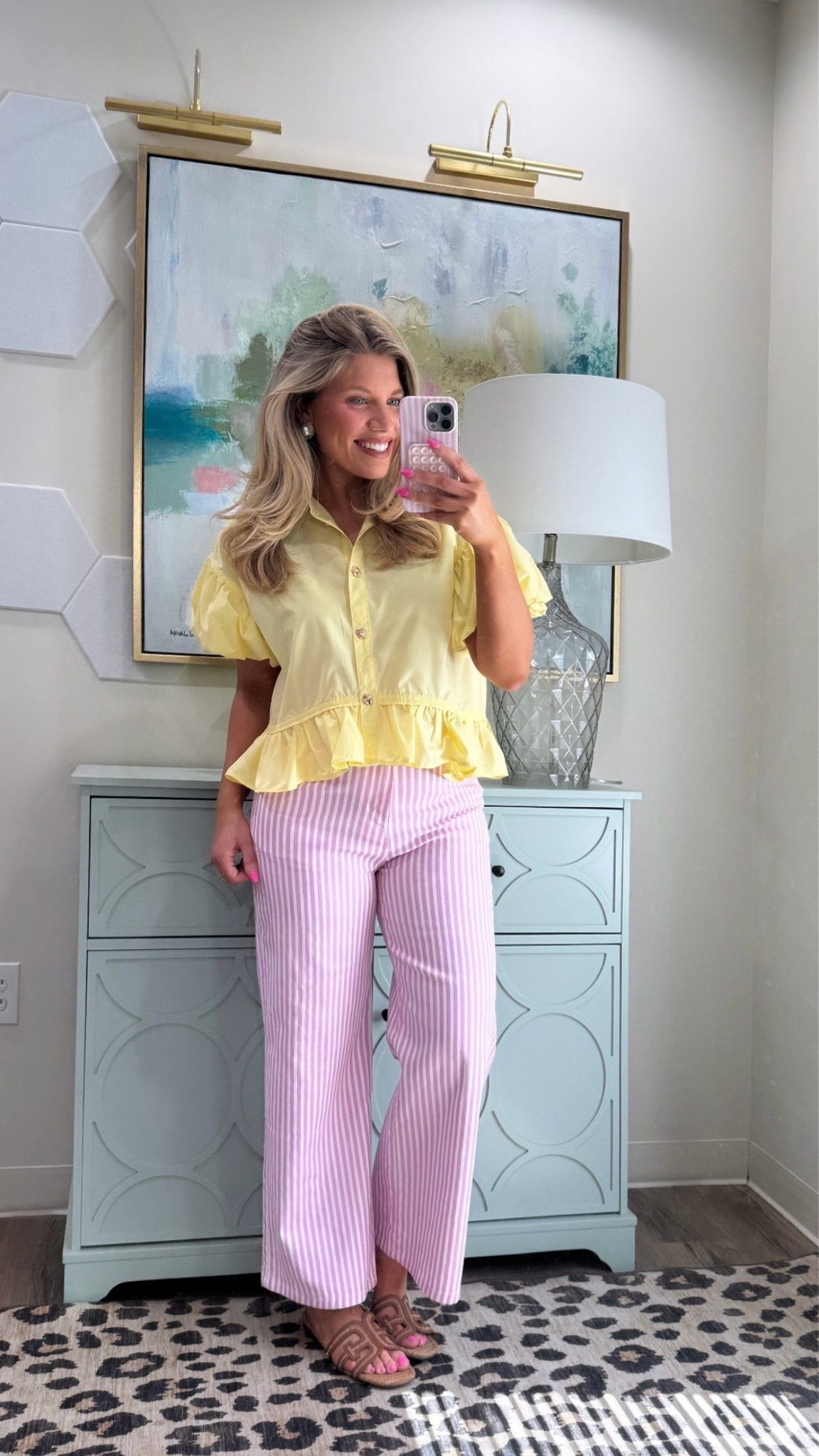Pink & yellow just make me happy!!! 💗💛 

Wearing size small in top (running a little full)
Medium in pants