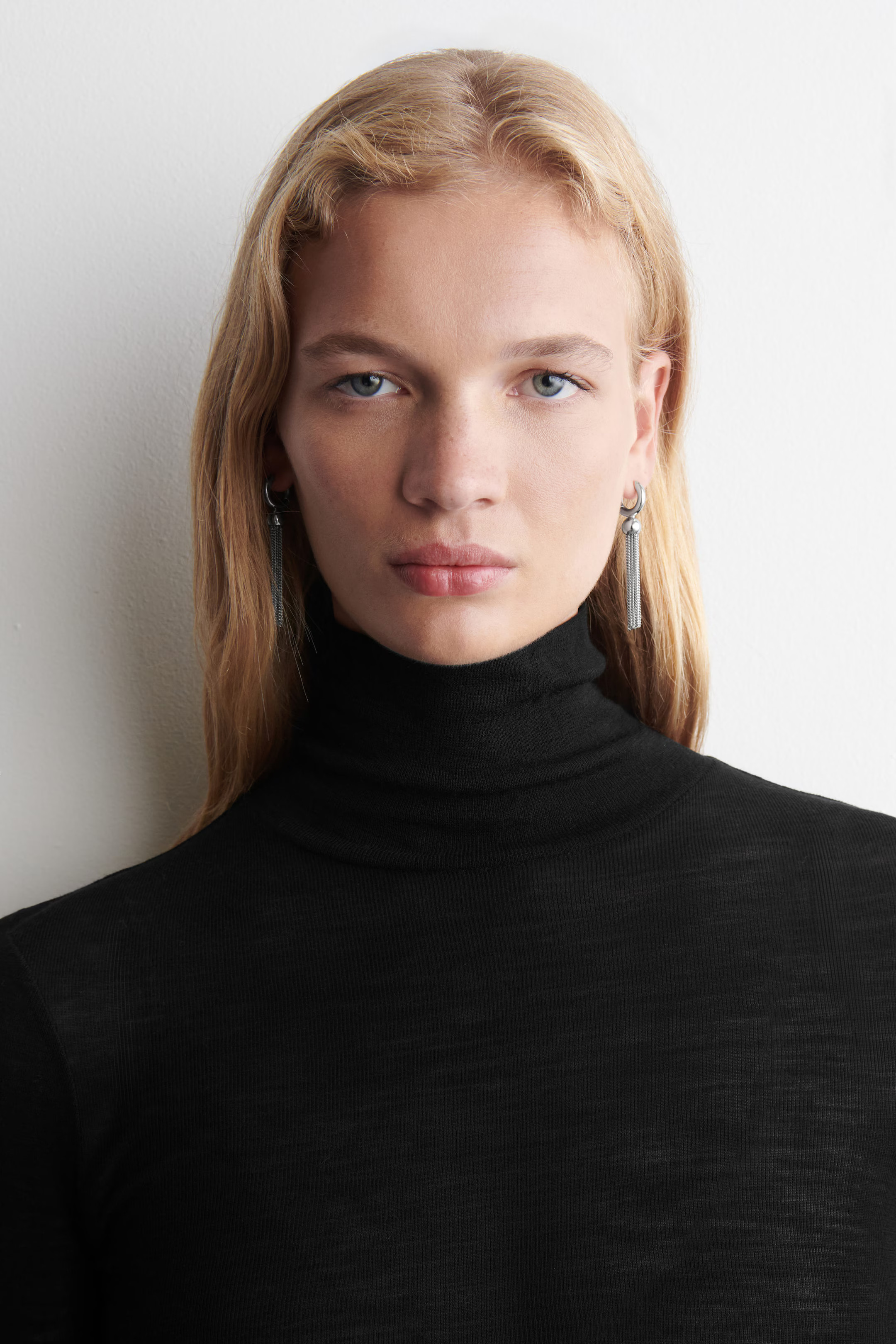 TASSELLED EARRINGS - SILVER | COS GB | COS UK