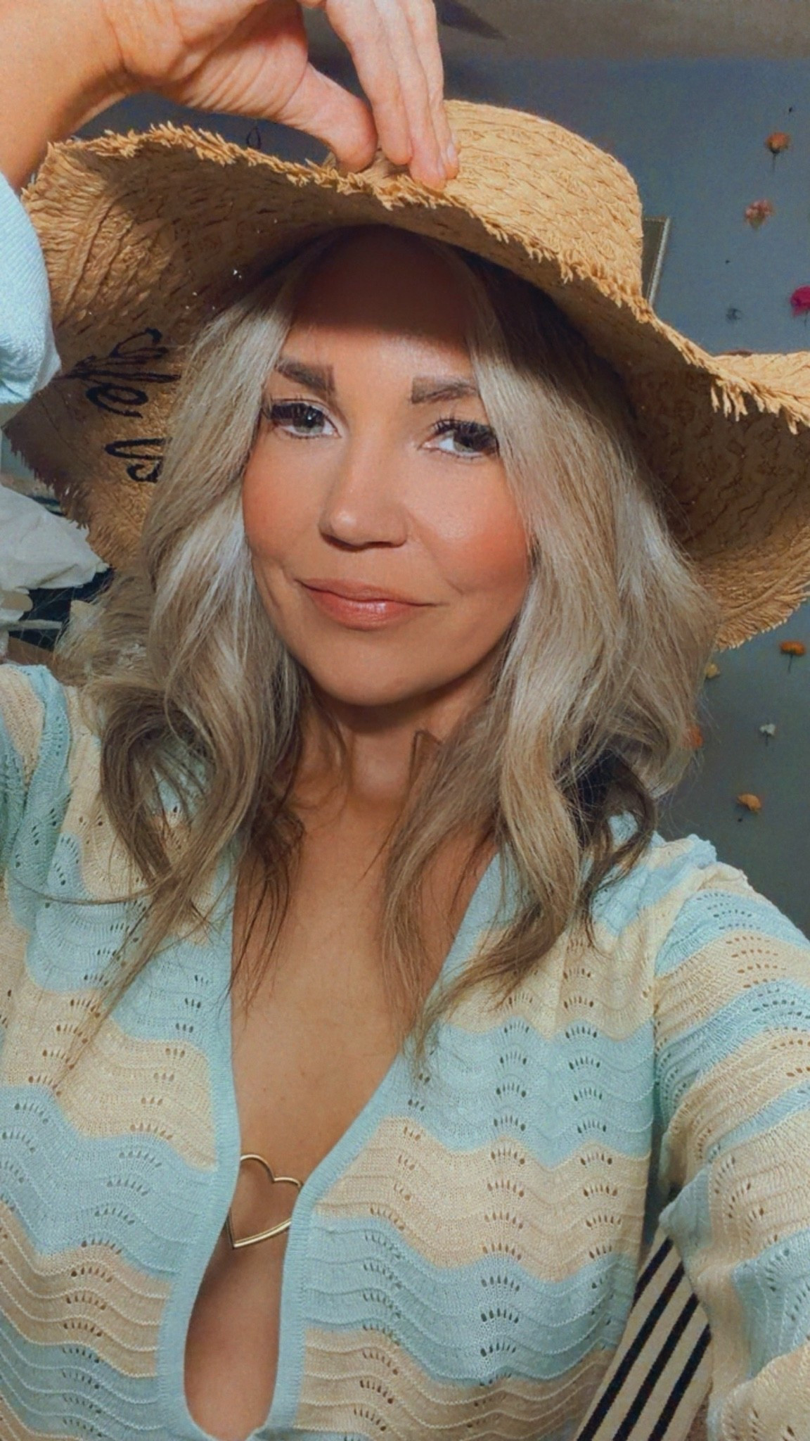 Sunhat on, worries gone ☀️👒
The easiest way to turn any outfit into a whole vibe—cute, effortless, and a little extra protected ✨

#summerstyle #sunhatseason #beachylooks #ootdstyle #effortlessfashion #vacayvibes #amazonfashionfinds #summeraccessories

#LTKMothersDay #LTKootd #LTKgrwm