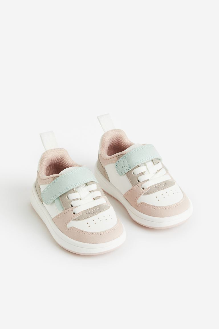 Sneakers | H&M (US + CA)
