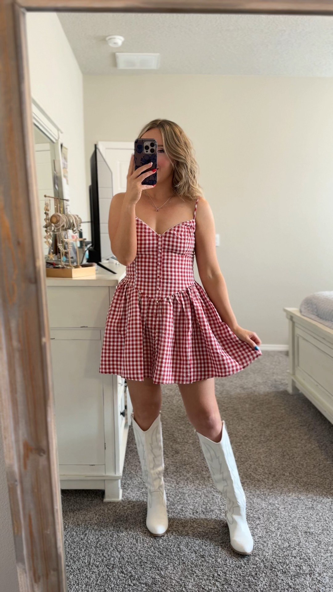 Loving the red gingham print on this dress! The fit as a mama is so good too 👌🤩 



Windsor summer try on find finds ootd mom style styles outfit outfits 

#LTKFindsUnder50 #LTKStyleTip #LTKSeasonal
