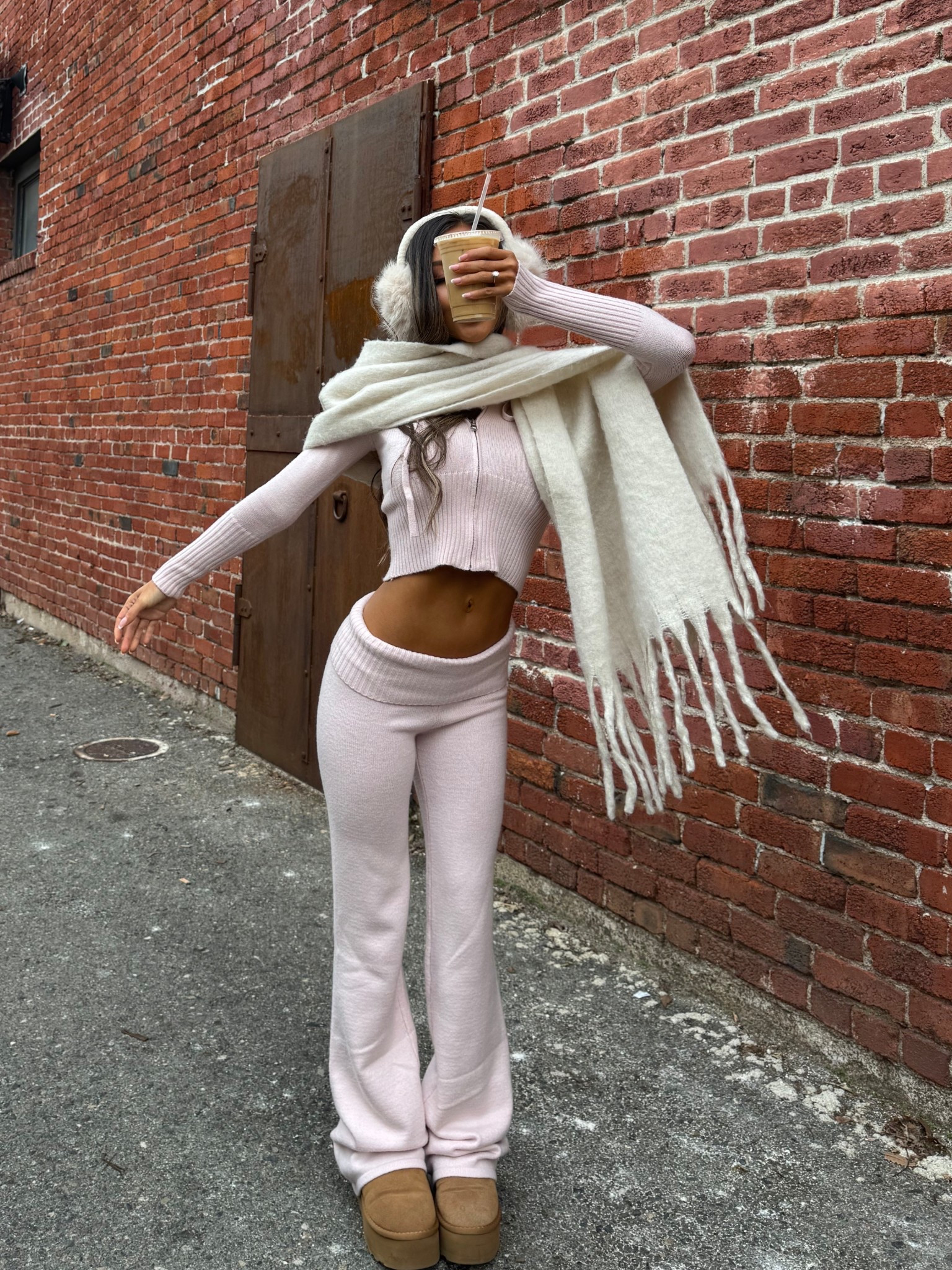 Love a knit set 🎀☃️ #winteroutfitideas #winteroutfits #winterfits #winterfashion #cozycuteoutfits