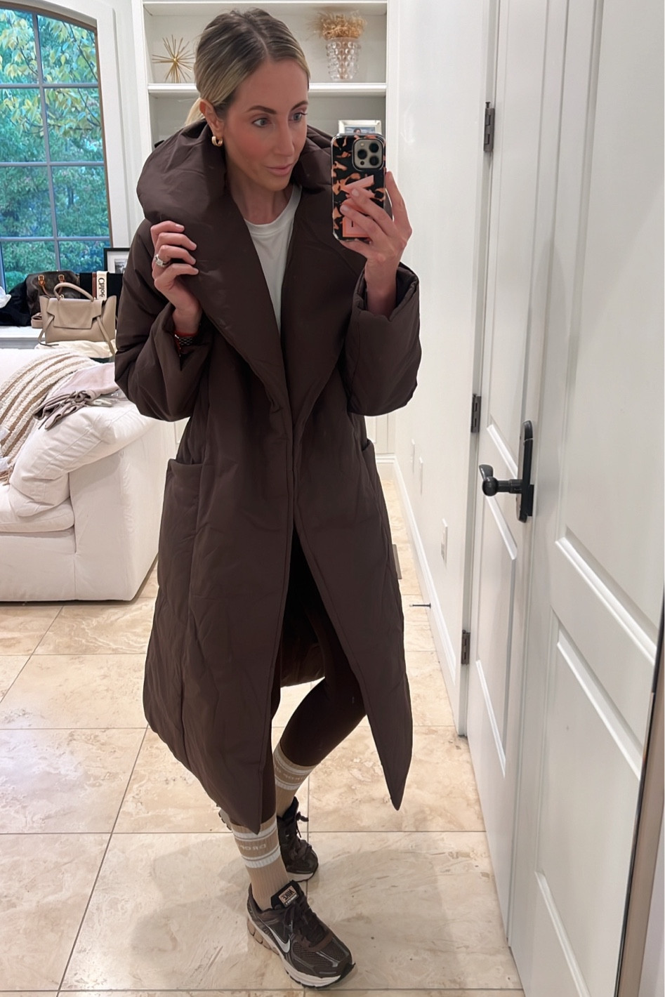 Moms deserve comfort and style. Varley’s chic clothing keeps you looking fabulous during everything you’ve got going on… chasing after little ones, running errands, appointments, lunches… everything. 
#ad @varley #invarley

#LTKActive #LTKStyleTip #LTKFitness