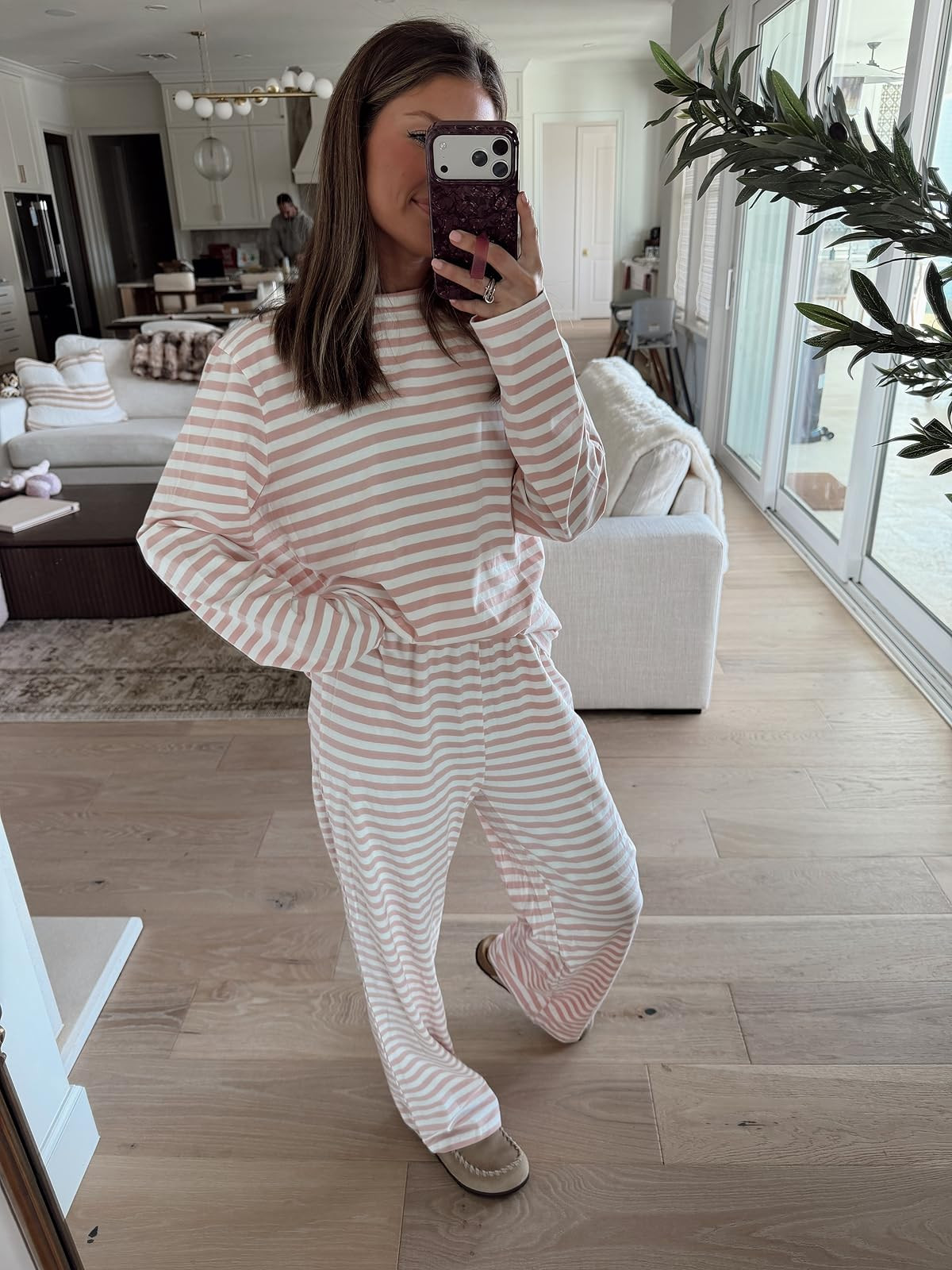 Last Min Valentines Day outfits that should arrive before Feb 14th and this one is on sale! Love this one for a cozy night at home!  

 

#LTKValentine #LTKootd #LTKSeasonal