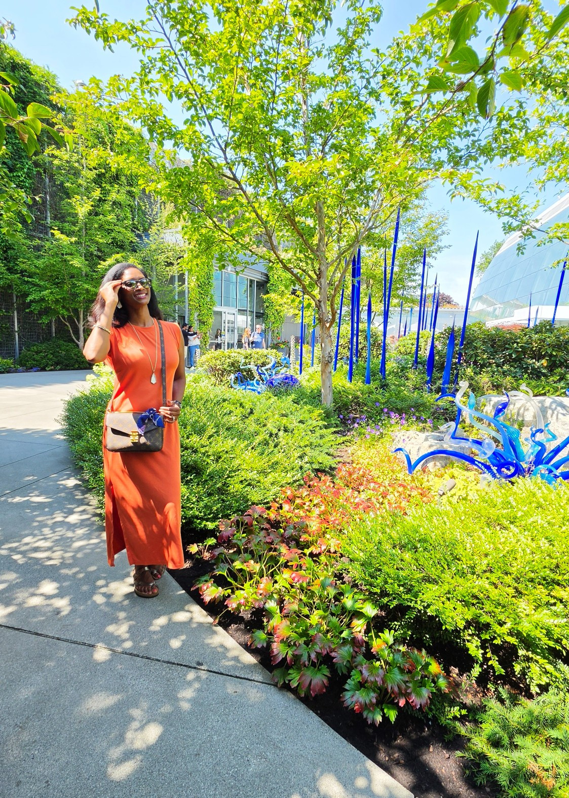The @chihulygg Garden Views as seen from my @raybanmeta sunglasses- a traveling mom's best friend. Here's proof that it's possible to drive a stroller, capture beautiful photos and videos, while living in the moment! 🕶 | Glasses linked in my bio. *#raybansunglasses #raybanmetasmartglasses #stchictravels #travelwithkids #visitseattle 

#LTKmomlife #LTKTravel