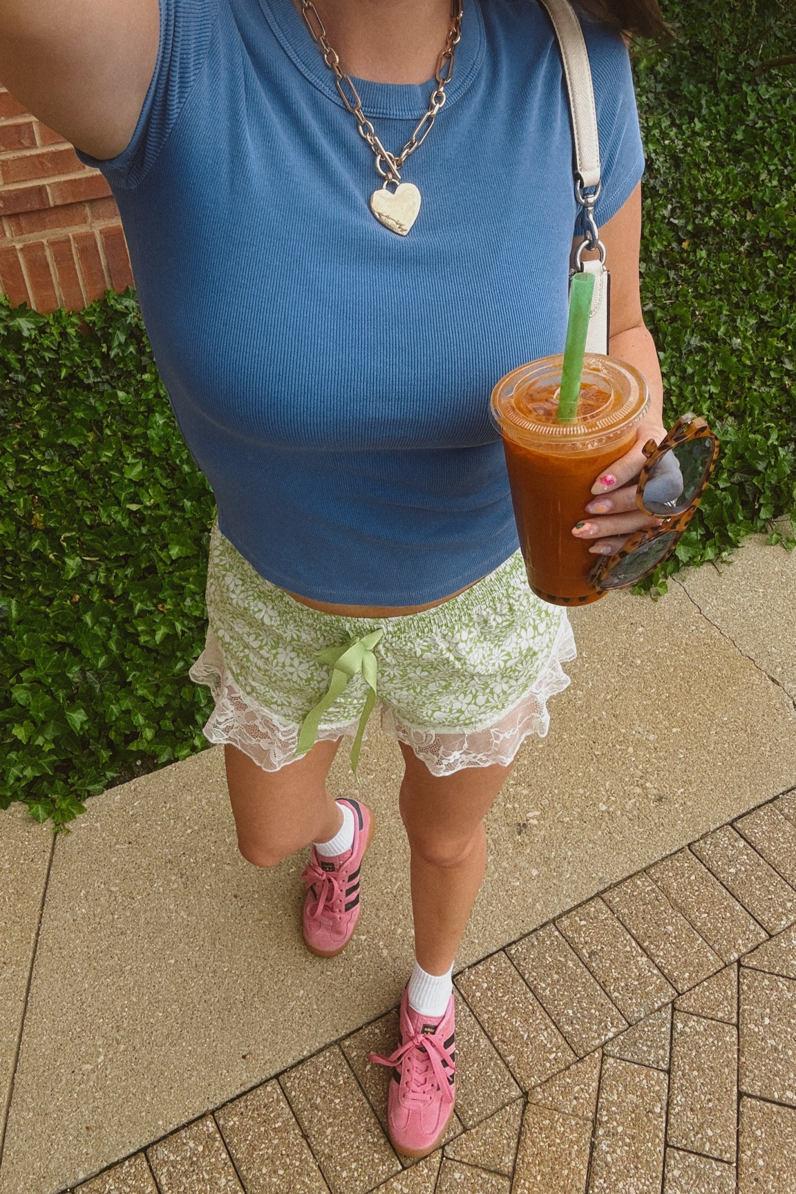 shirt XS, shorts XXS 🌸🧿🍀



#LTKSeasonal #LTKfindsunder100 #LTKshoecrush