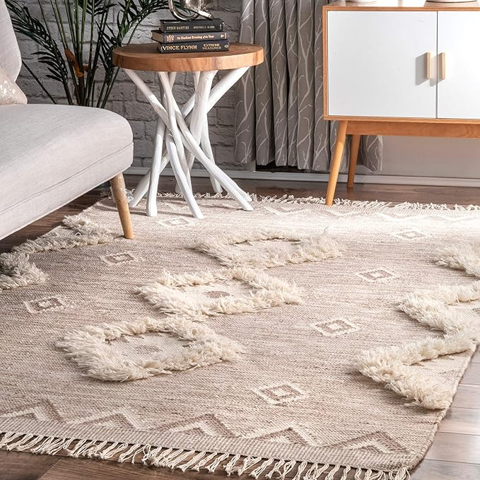 Amazon.com: nuLOOM Savannah Moroccan Fringe Area Rug, 5' x 8', Beige : Home & Kitchen | Amazon (US)