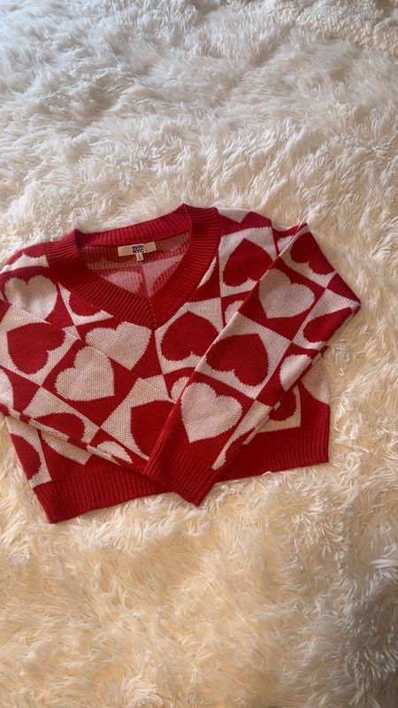 Valentine’s Day sweater 

Heart sweater  red sweater  earrings  Walmart finds  winter outfit

#LTKSeasonal #LTKVideo #LTKstyletip