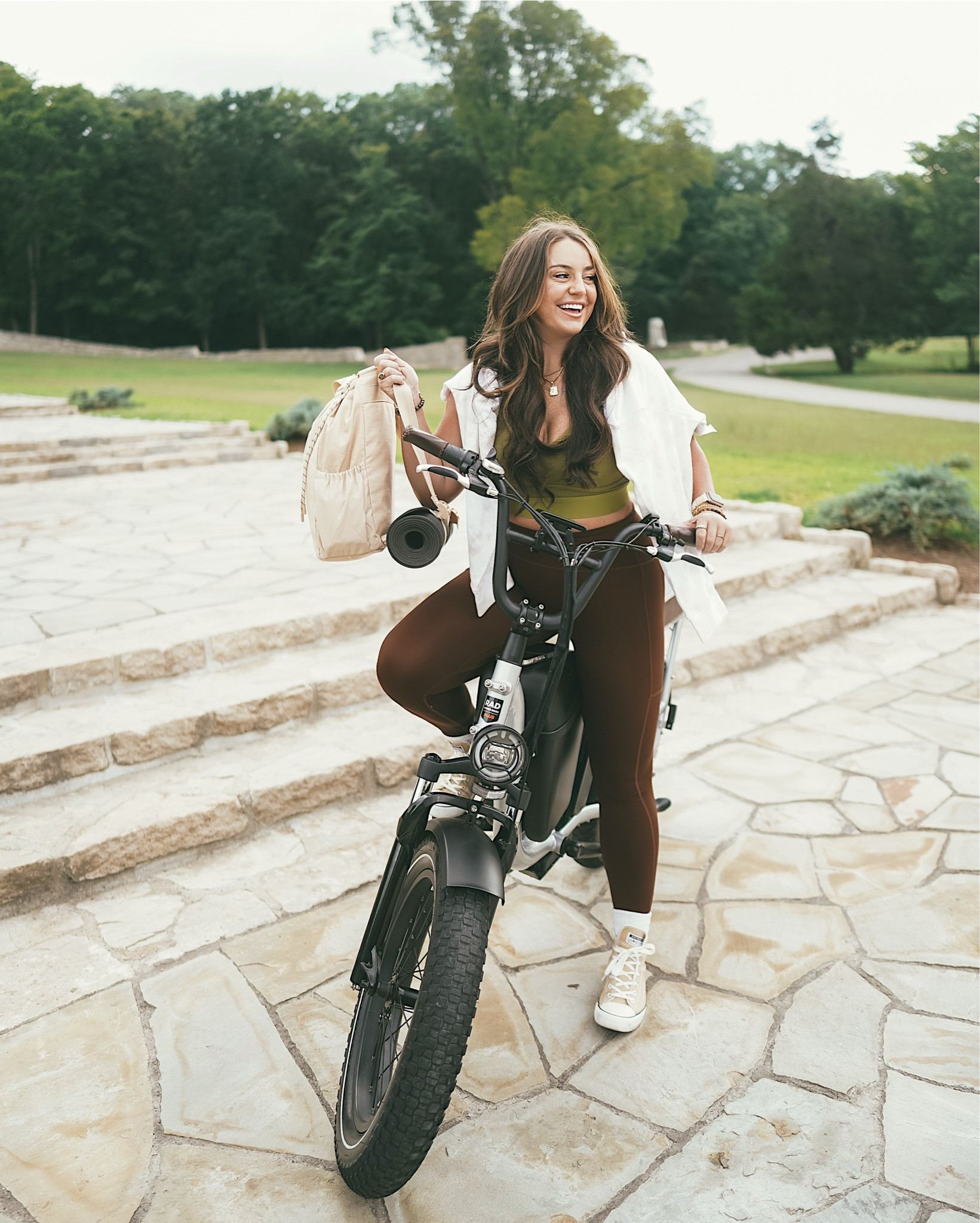 If you see me in Nashville you’ll see me on my e-bike with my Beis sport tote! Always the perfect combination! Let me know if you have any Beis or bike questions- I’m your girl! 

#LTKfitness #LTKActive #LTKtravel