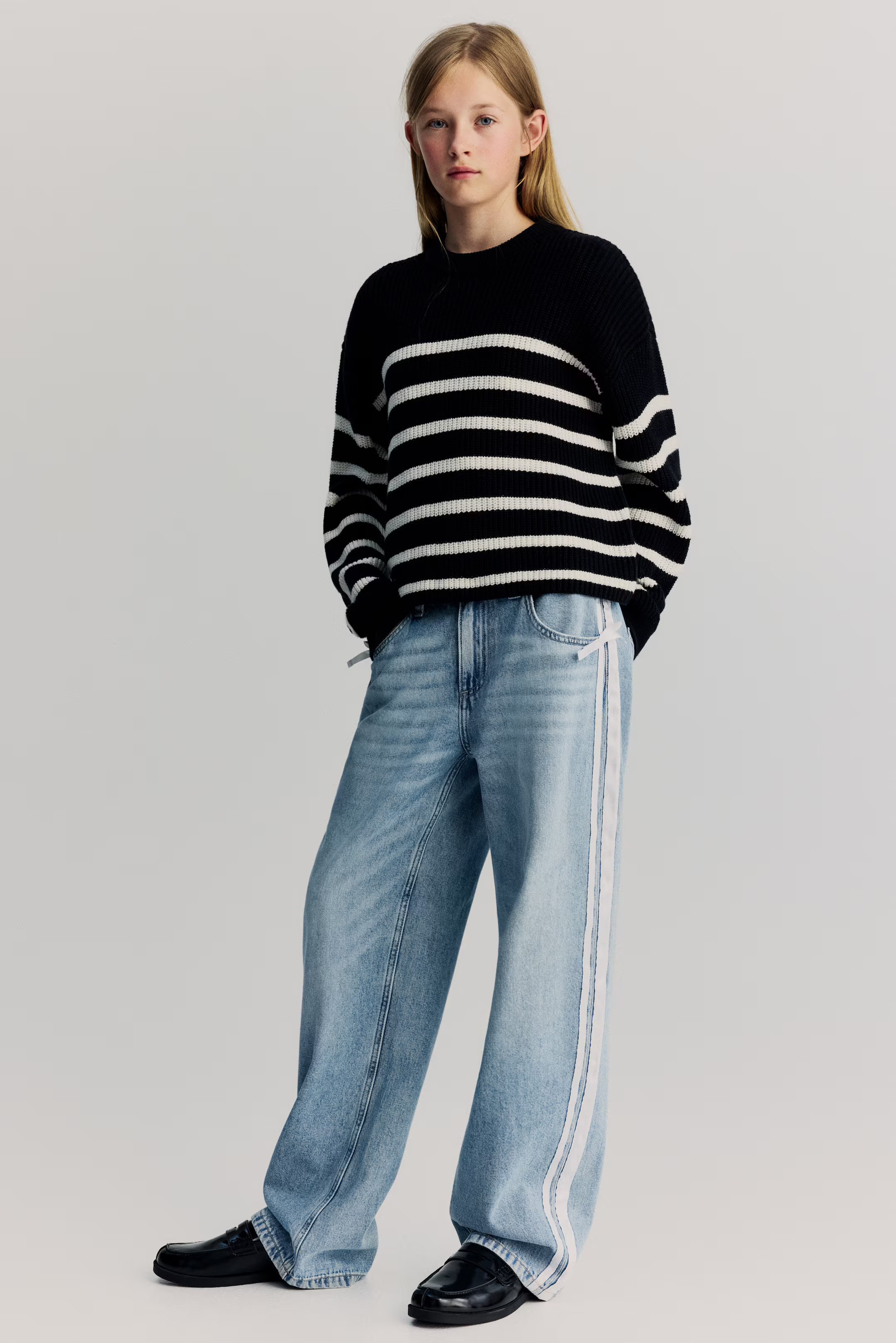 Baggy Fit Low Jeans | H&M (US + CA)