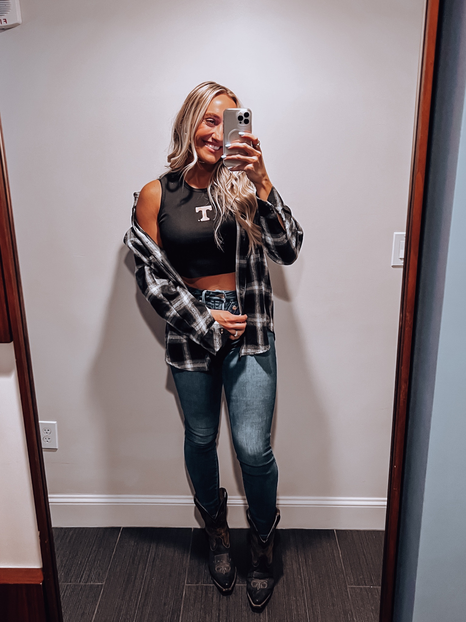 Morgan Wallen concert outfit, country concert outfit, cute country outfit, Cowboy boots, good American jeans, flannel outfit, crop top, Tennessee tank

#LTKstyletip #LTKfindsunder50 #LTKFestival