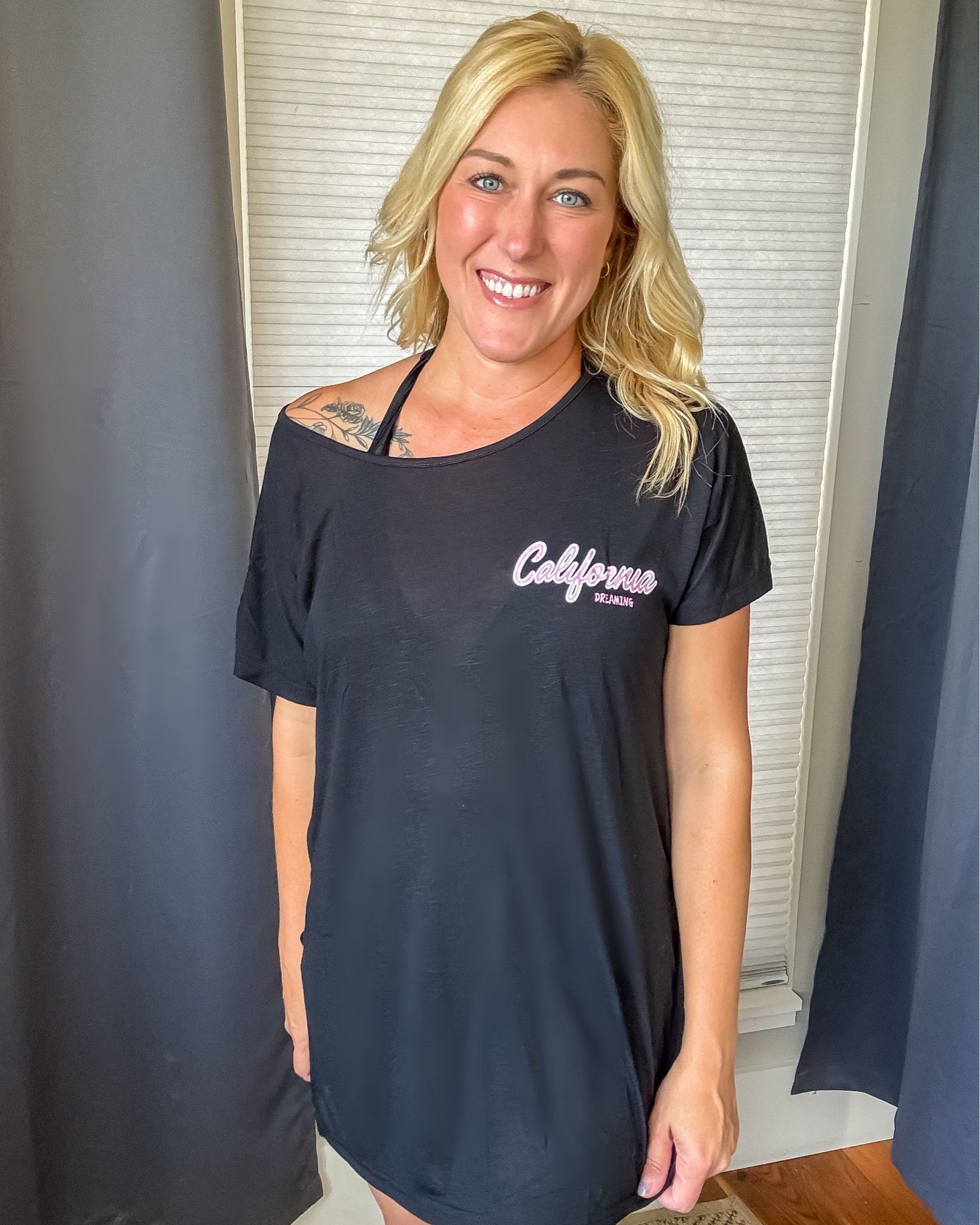I’m totally California dreaming in this easy-breezy swim cover-up! Love the relaxed fit and fun graphic details on the front and back.