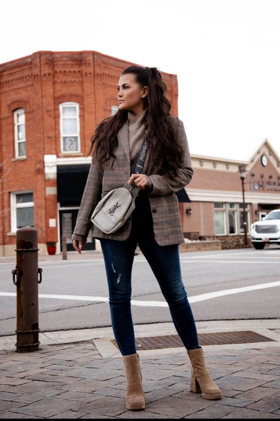 L*Space Plaid Blazer 
Good American Good Legs Jeans 
Dolce Vita Ulysses Booties 



#LTKshoecrush #LTKstyletip