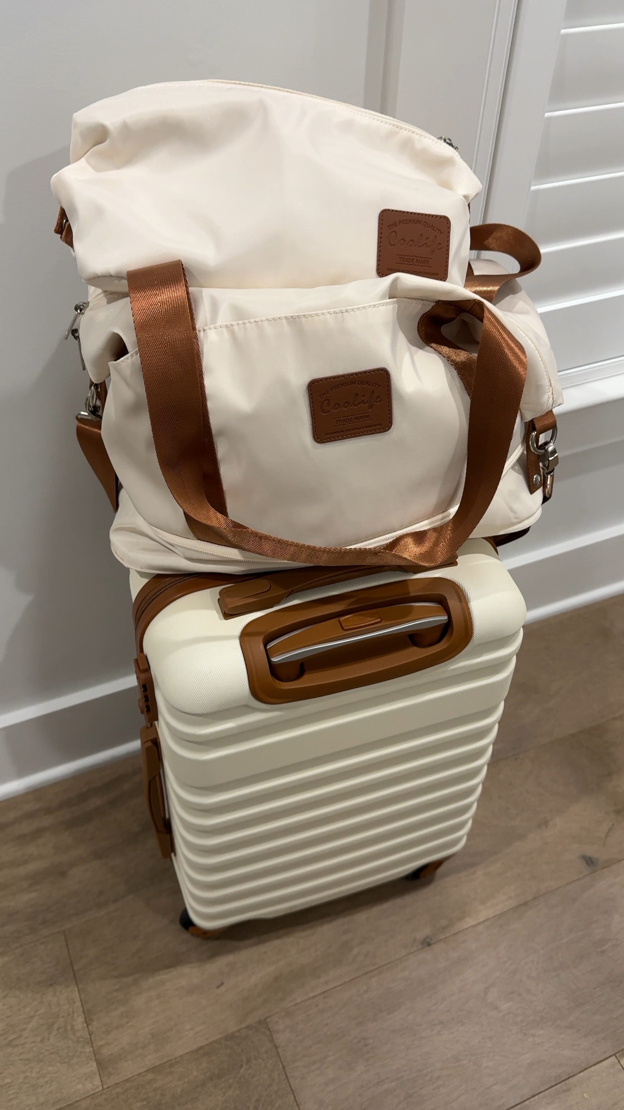 This luggage set is the best deal and SO cute! It comes with 3 pieces!

#LTKCyberWeek #LTKGiftGuide #LTKVideo