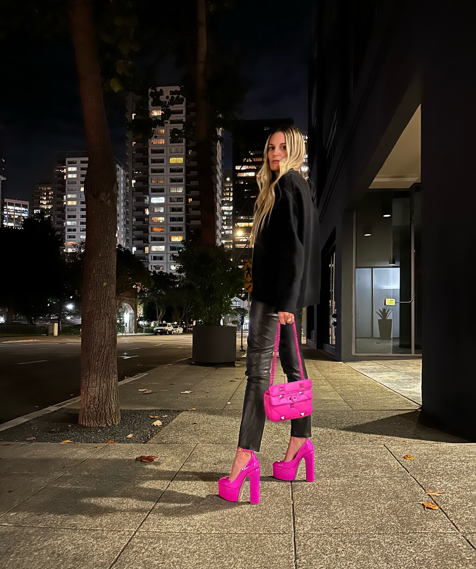 Pops of pink 💖

#LTKstyletip