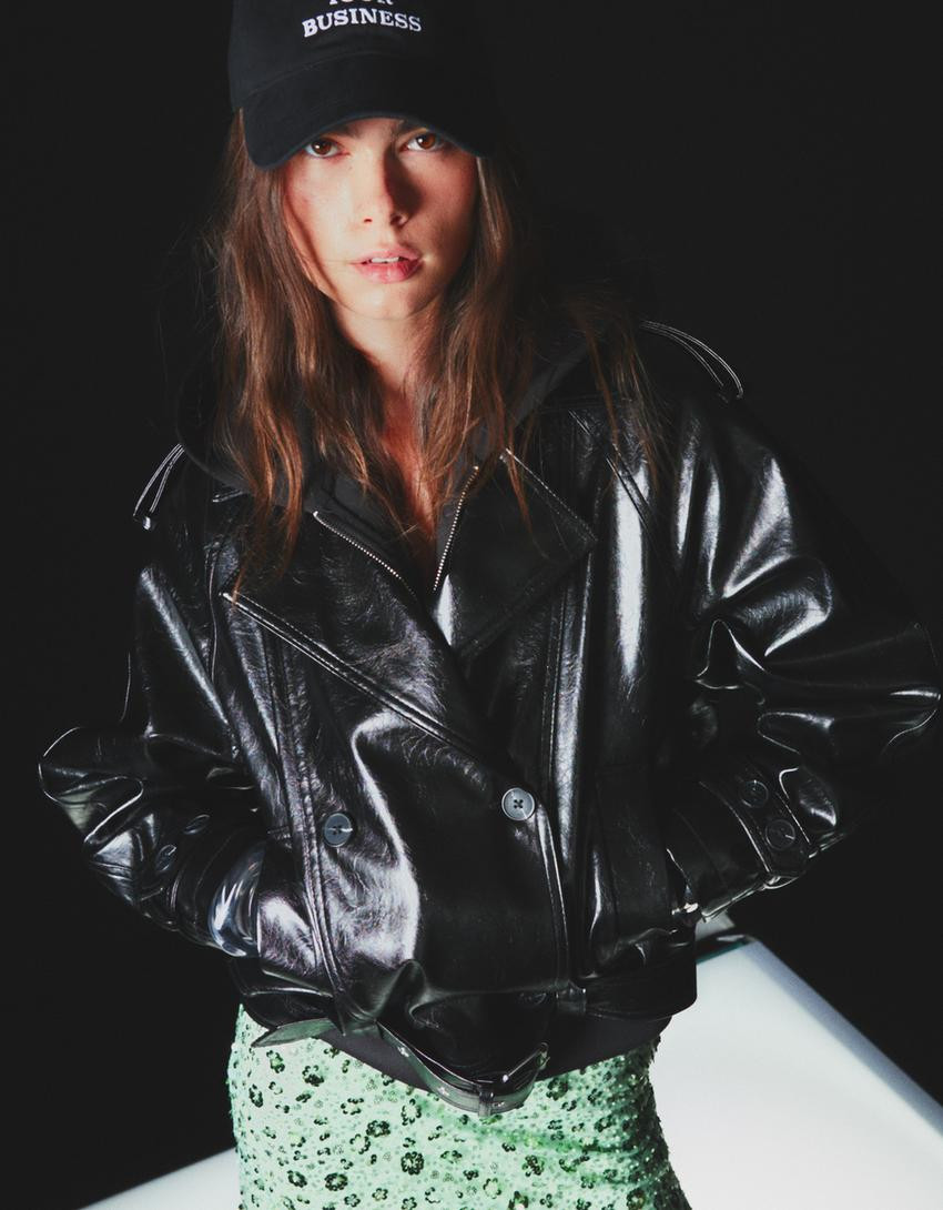 Short leather effect trench jacket - Jackets and trench - Women | Bershka GB