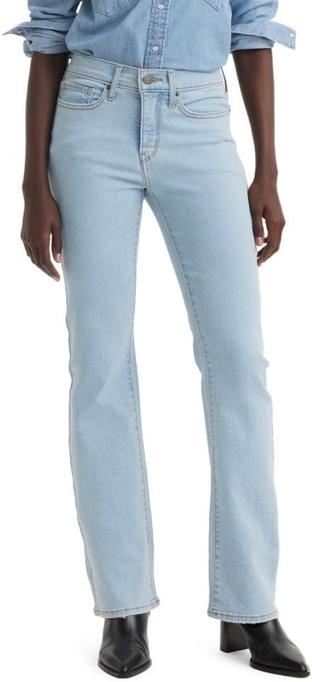 Levi's Women's Plus-Size 315 Shaping Bootcut Jean | Amazon (US)